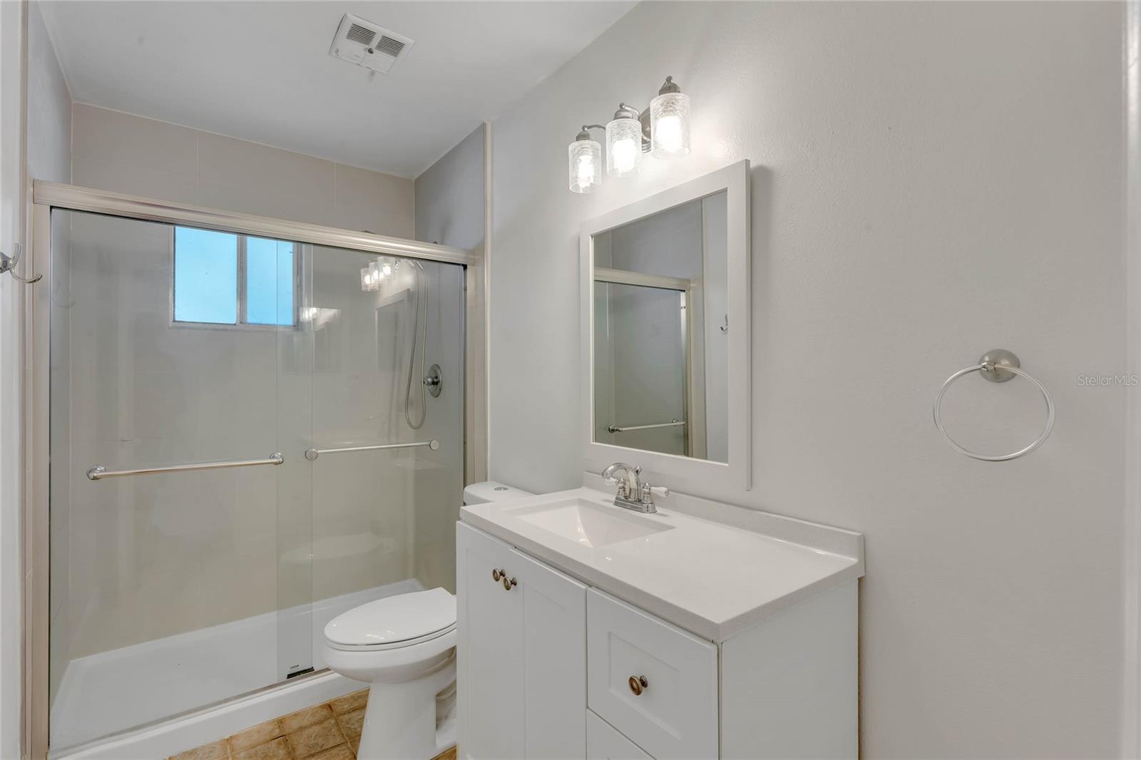 Image 18 of 29 For 9327 Spring Vale Drive