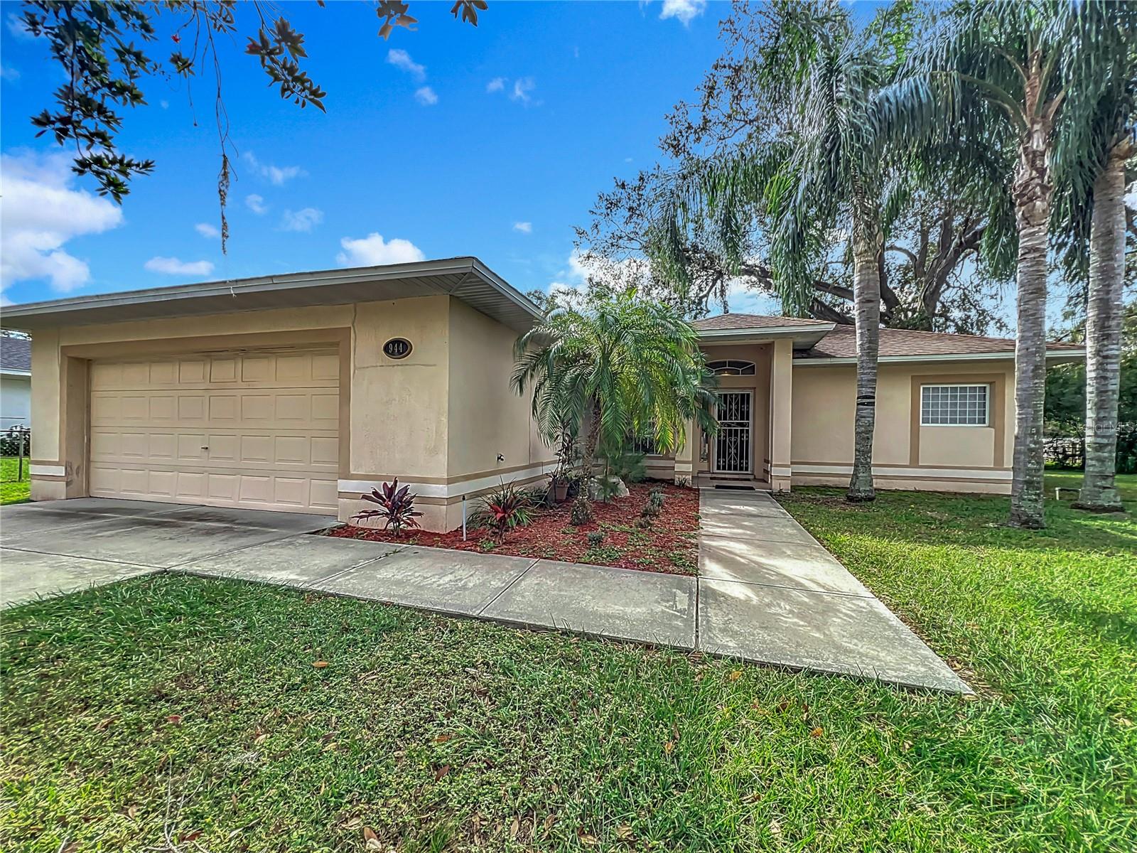 Details for 944 Hicks Road, LAKELAND, FL 33813