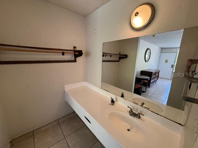 Image 6 of 13 For 7900 Orange Blossom Trail 2053