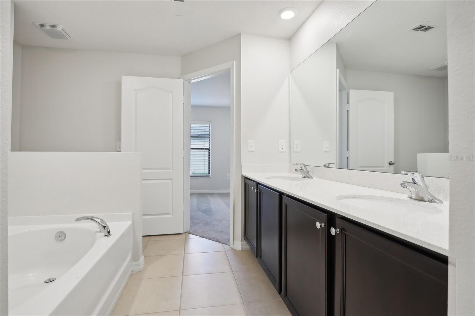 Image 18 of 32 For 279 Fig Court