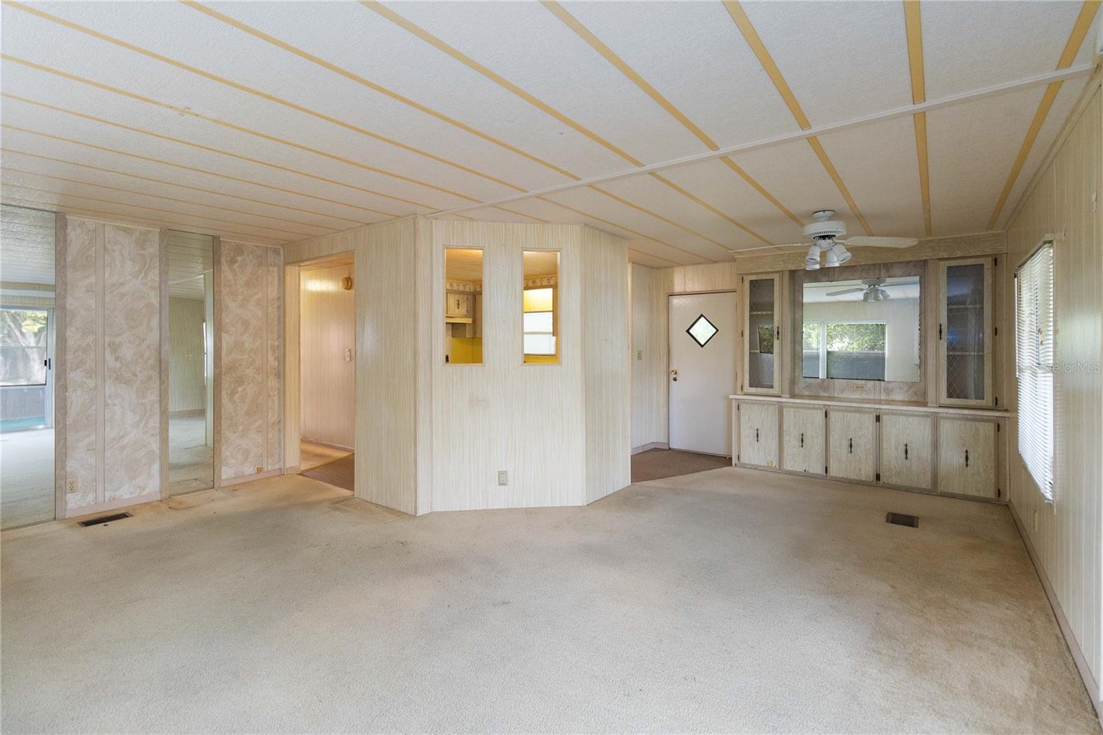 Image 10 of 30 For 130 Florence Boulevard