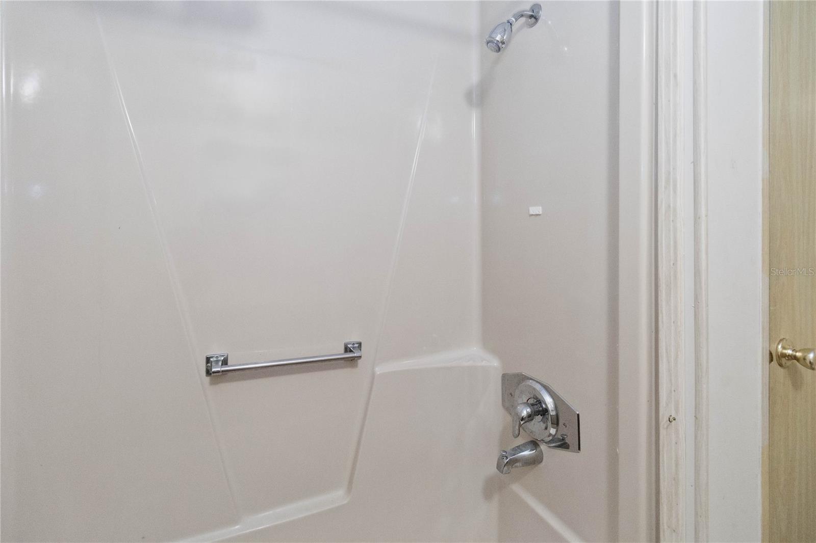 Image 18 of 30 For 130 Florence Boulevard