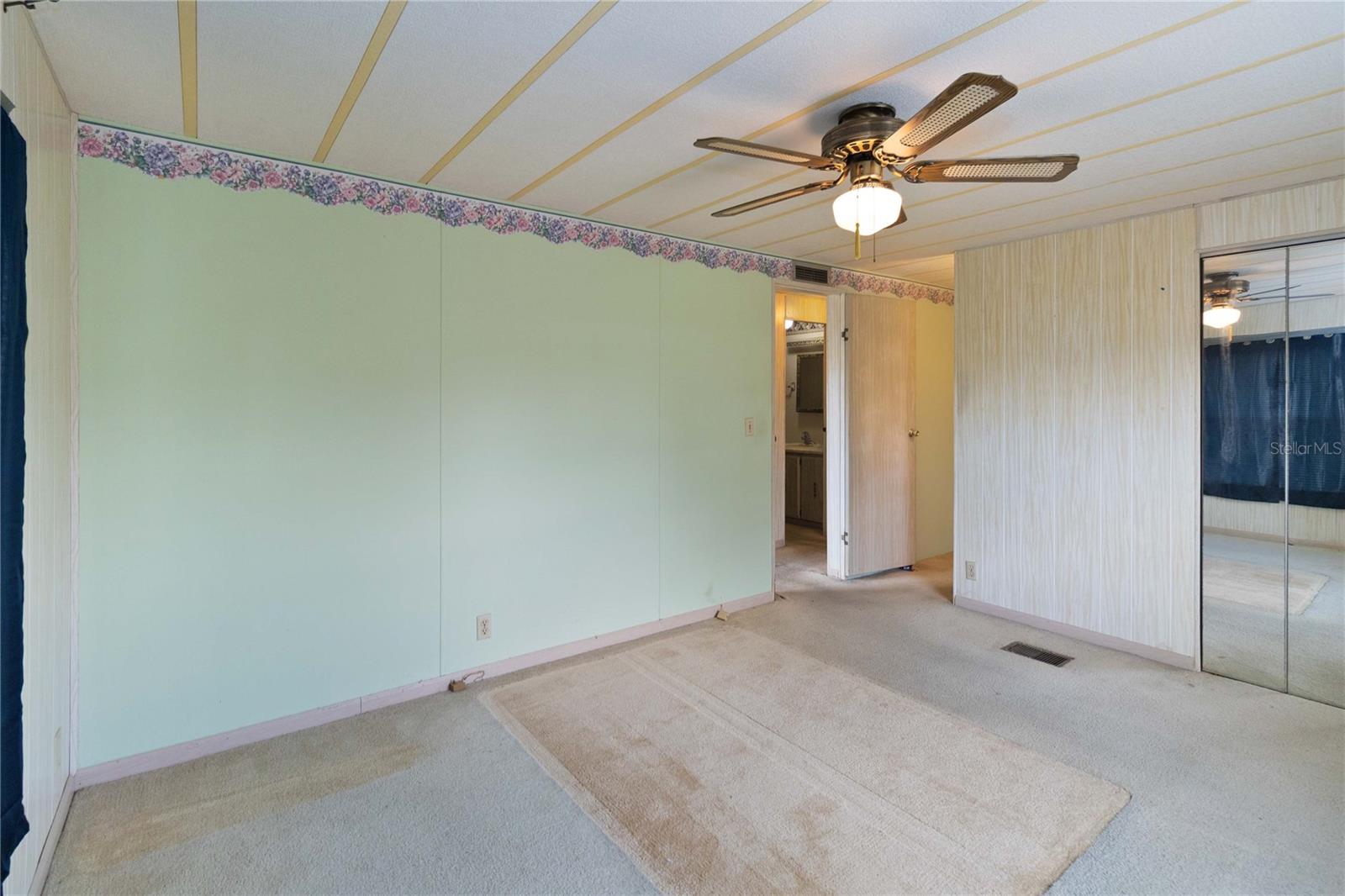 Image 22 of 30 For 130 Florence Boulevard