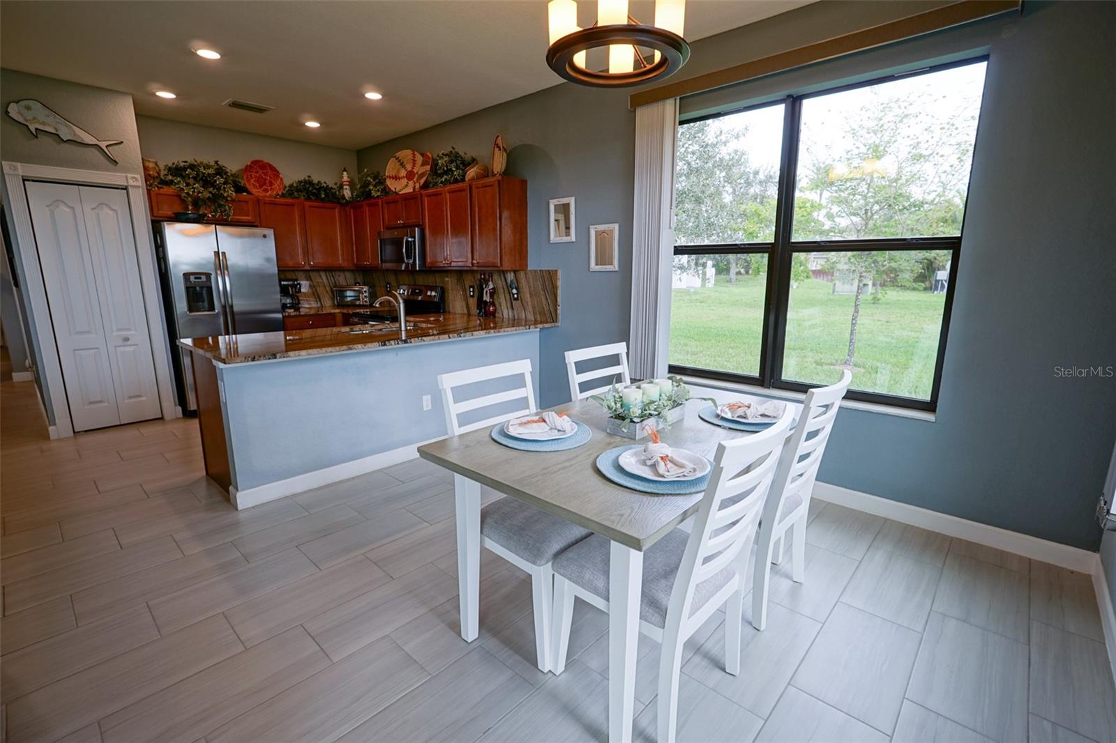 Image 11 of 63 For 9869 Villa Circle