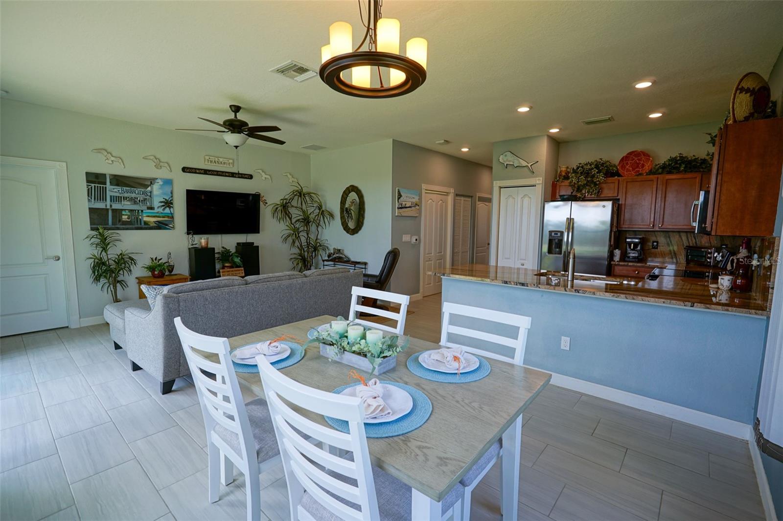 Image 12 of 63 For 9869 Villa Circle