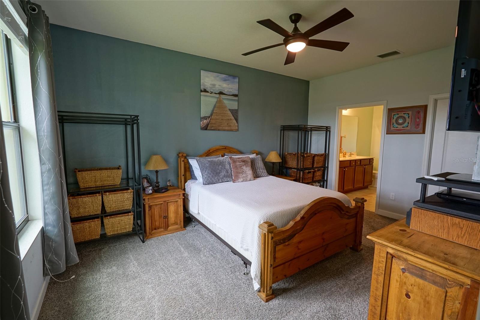 Image 17 of 63 For 9869 Villa Circle