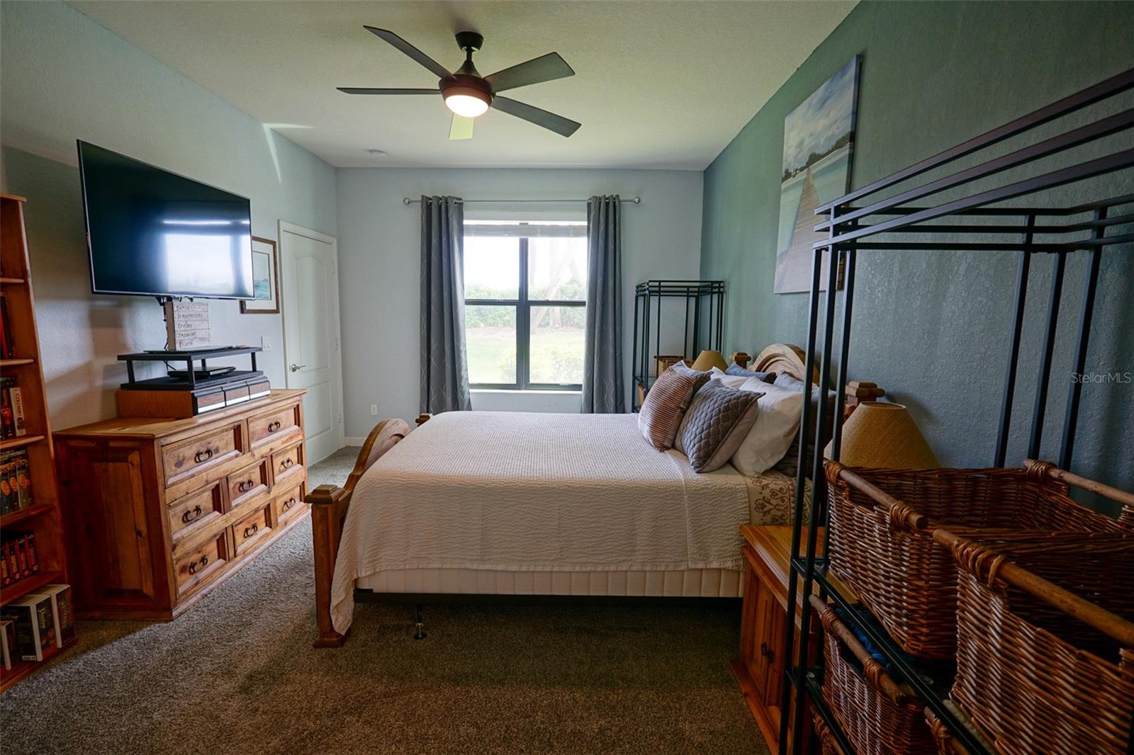 Image 20 of 63 For 9869 Villa Circle
