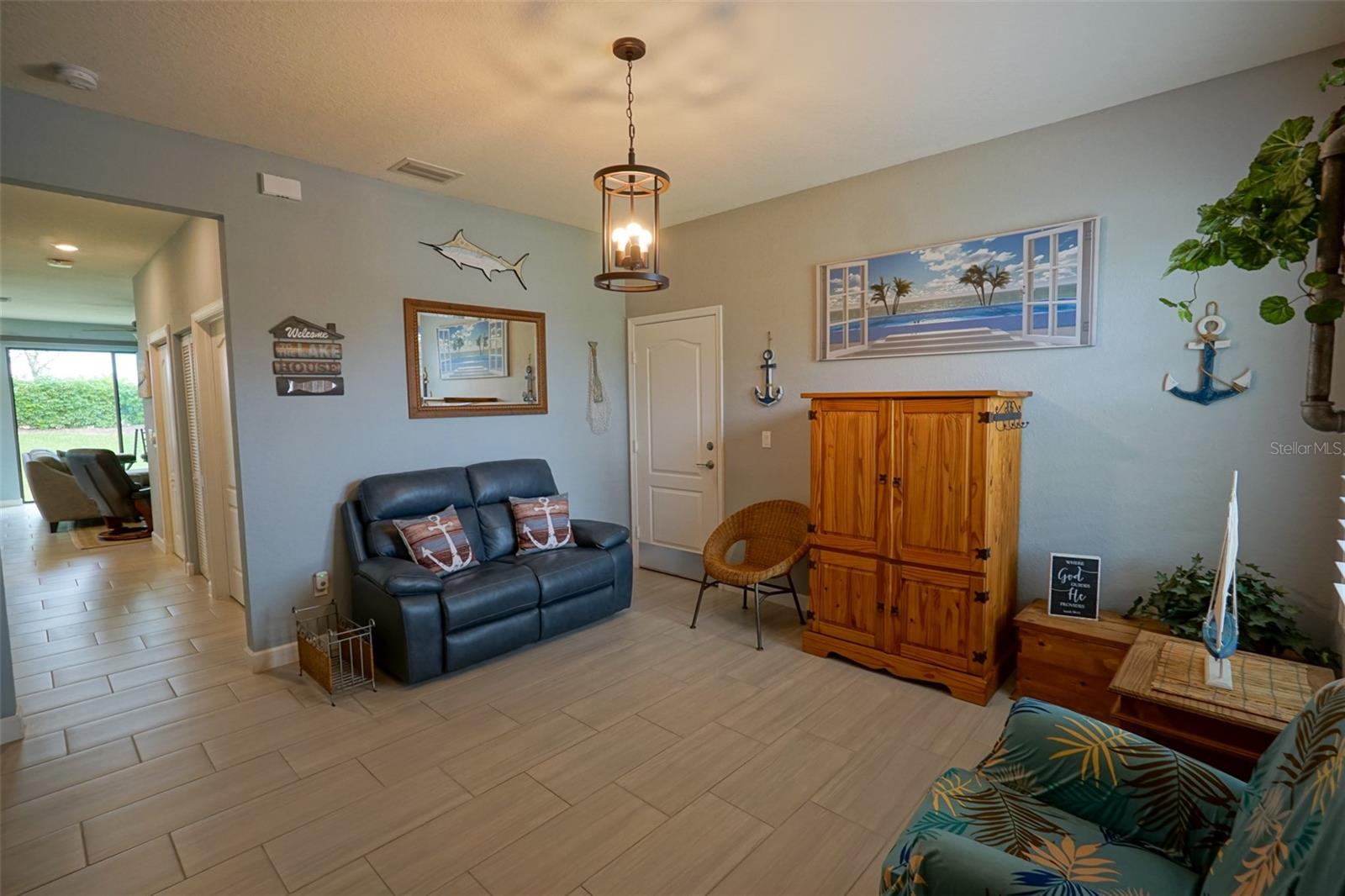 Image 27 of 63 For 9869 Villa Circle