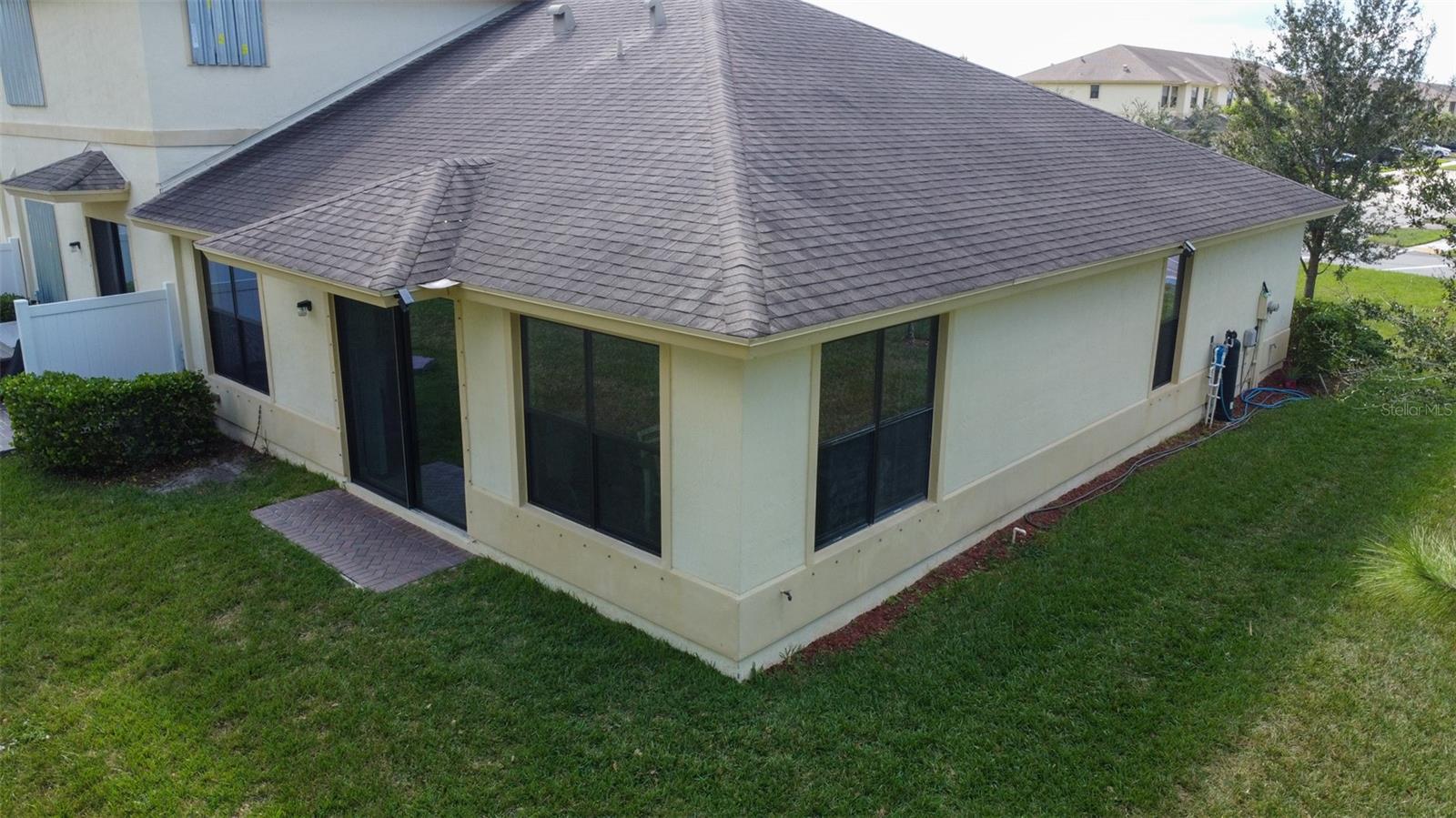 Image 42 of 63 For 9869 Villa Circle
