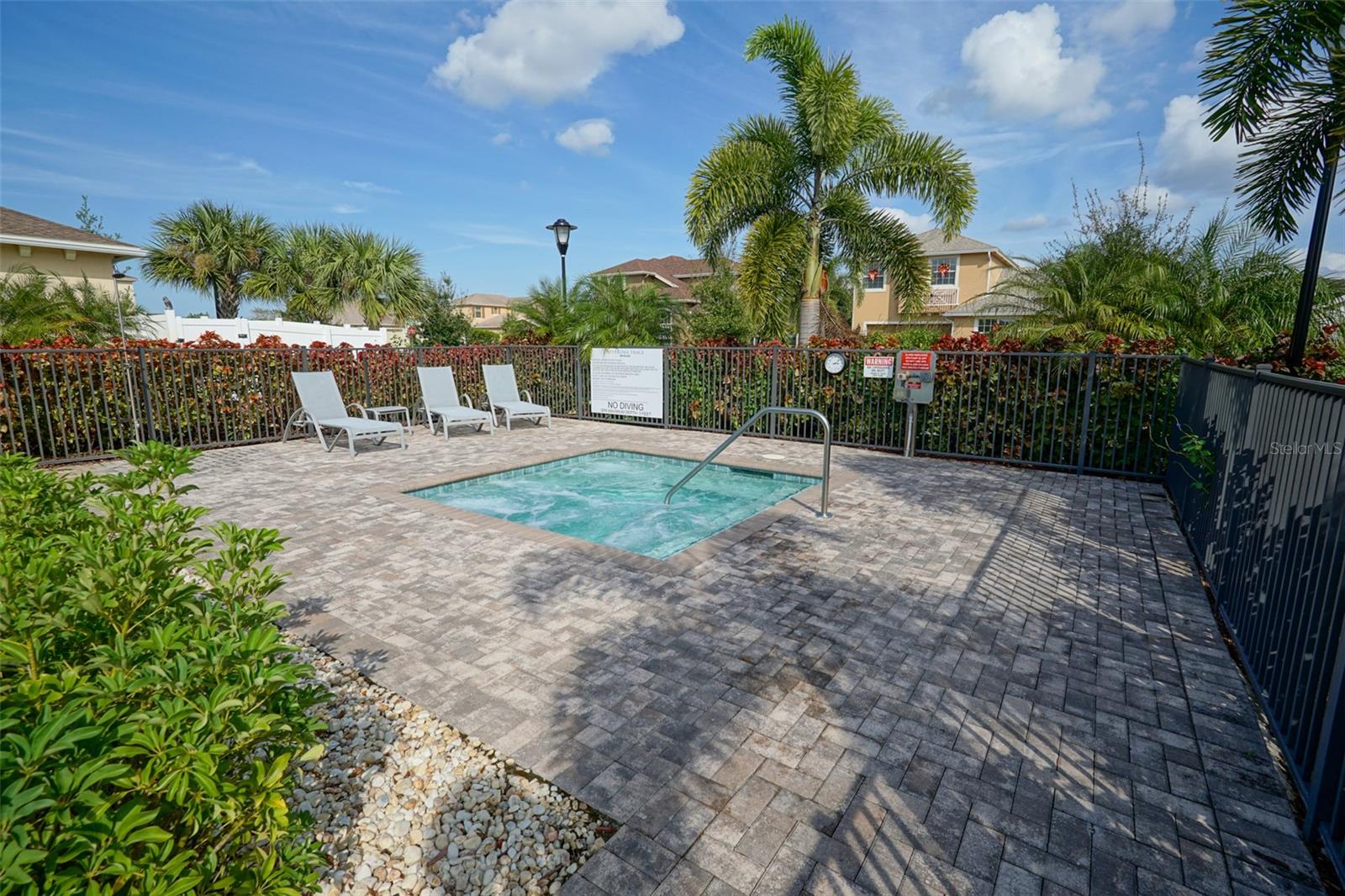 Image 46 of 63 For 9869 Villa Circle