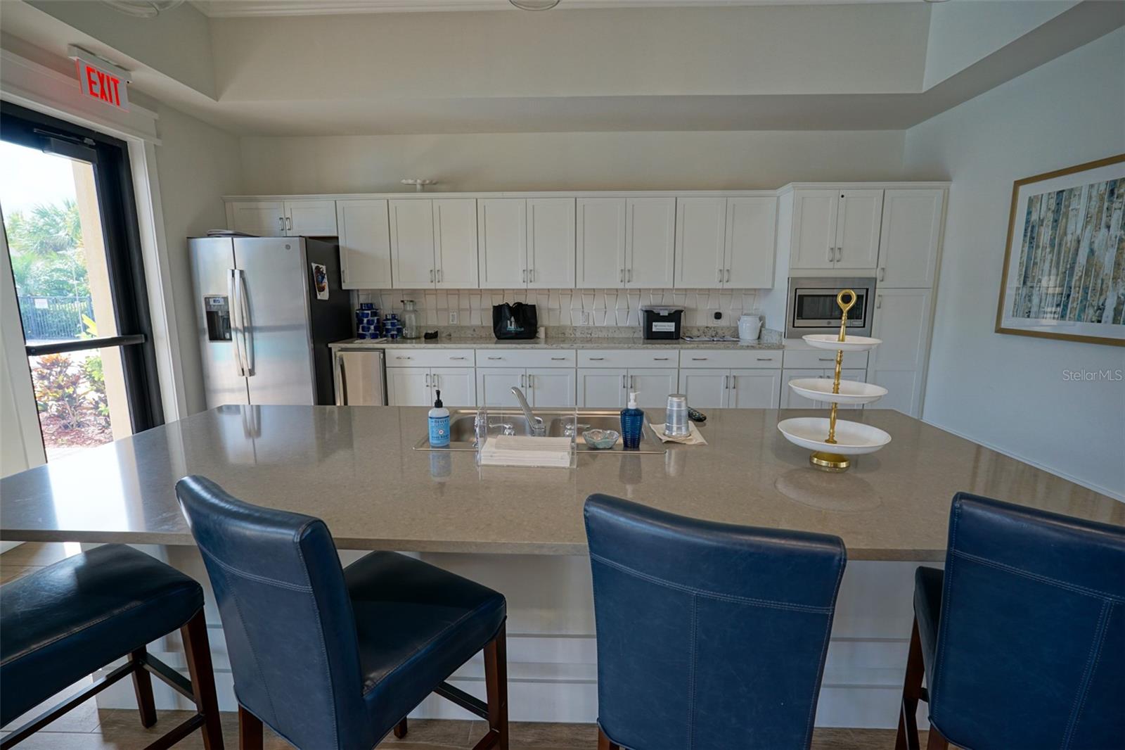 Image 47 of 63 For 9869 Villa Circle