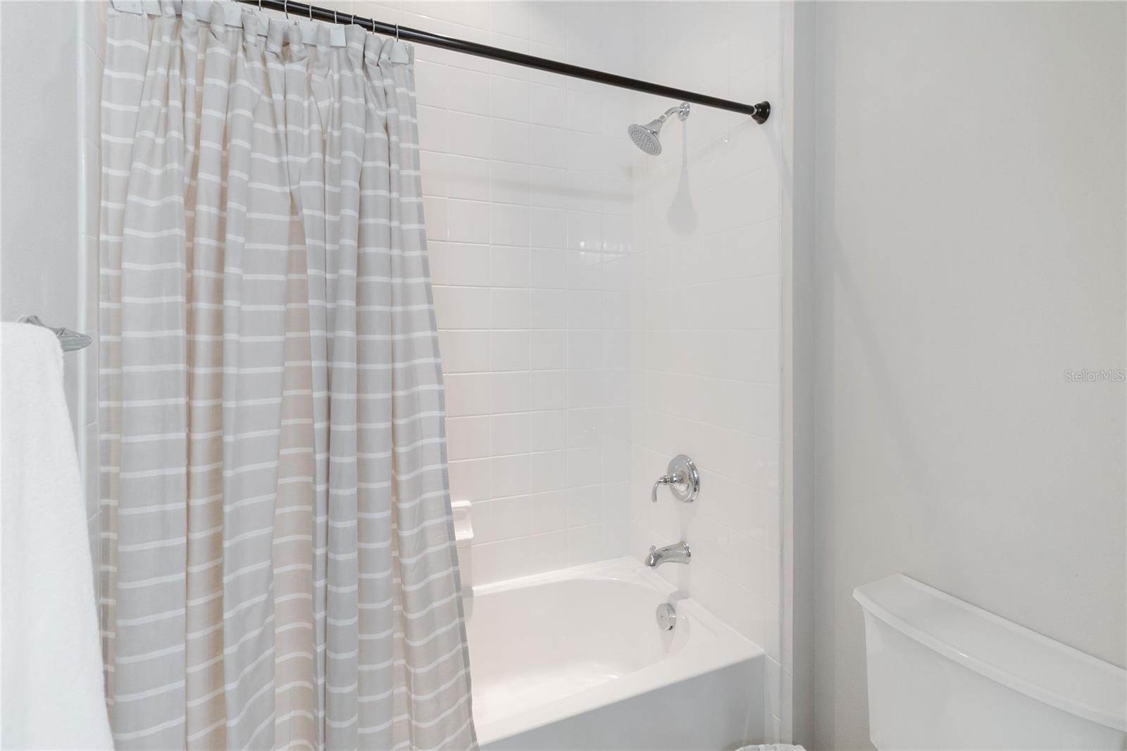 Image 35 of 50 For 10159 Royal Island Court