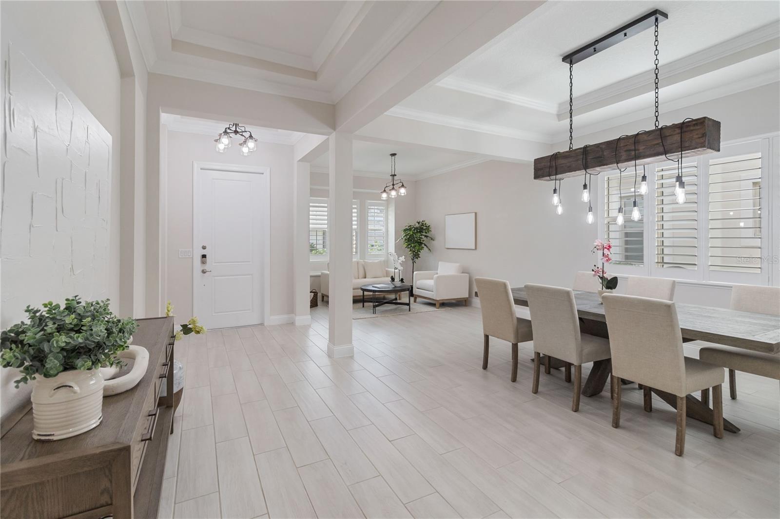 Image 9 of 50 For 10159 Royal Island Court