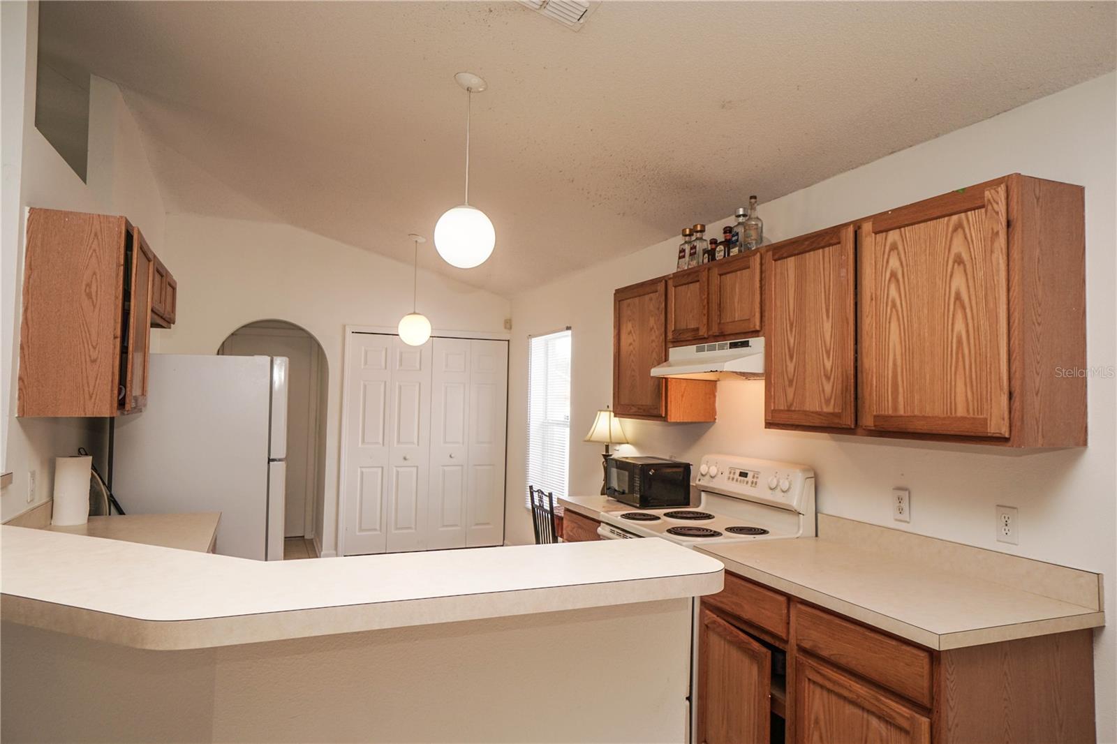 Image 10 of 22 For 532 Ronshelle Avenue