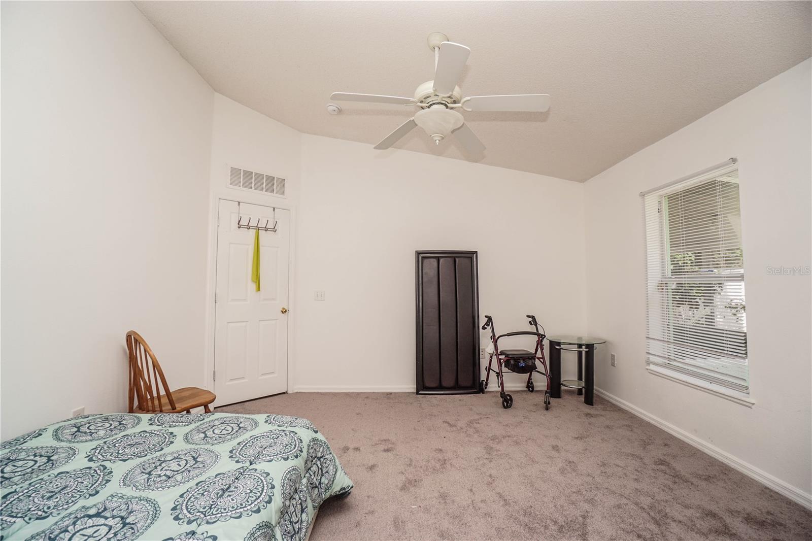 Image 13 of 22 For 532 Ronshelle Avenue