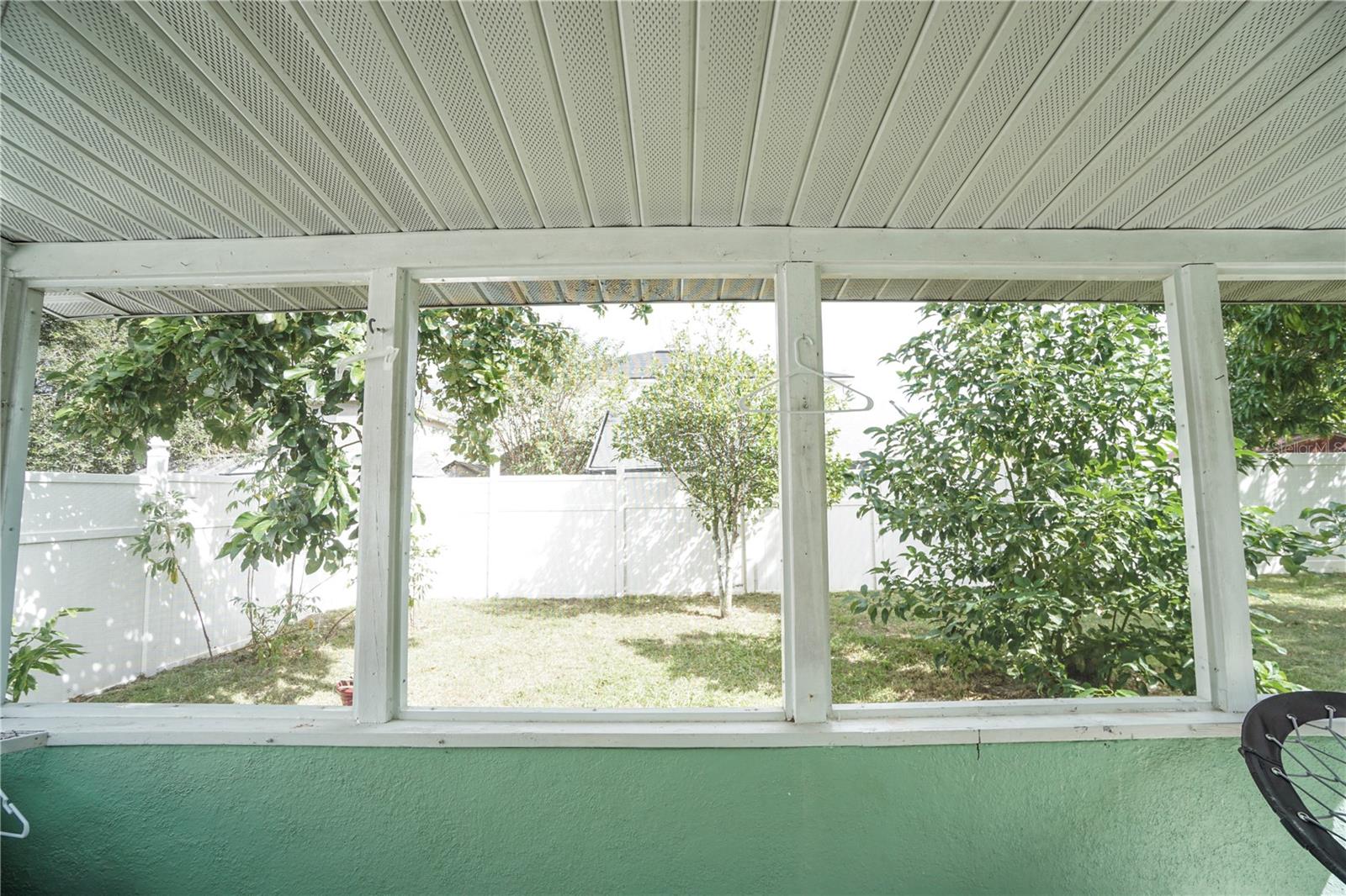 Image 19 of 22 For 532 Ronshelle Avenue
