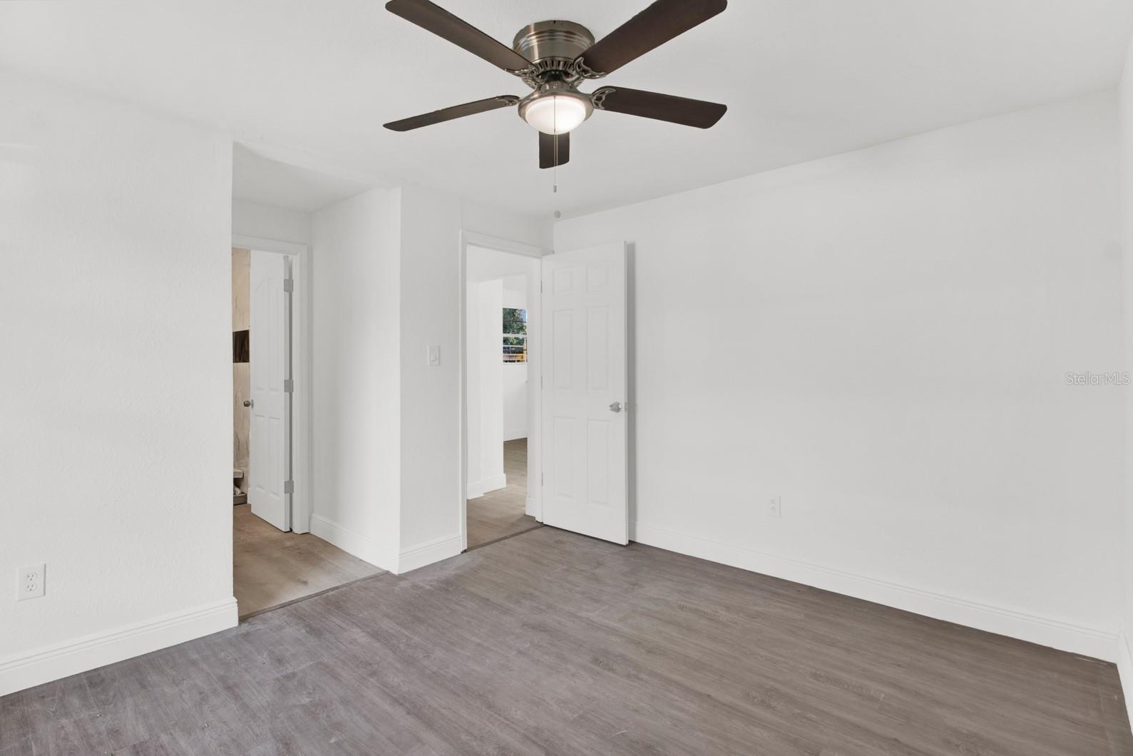 Image 5 of 13 For 841 Vernon Street