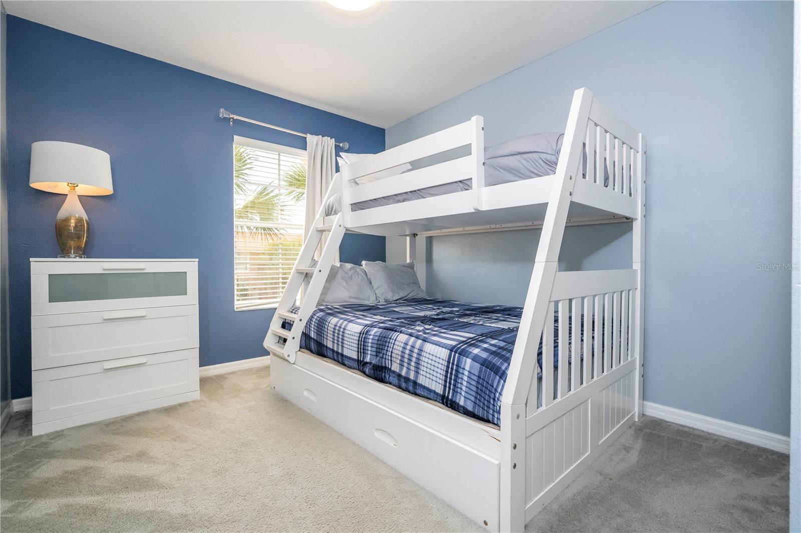 Image 31 of 43 For 3004 White Orchid Road