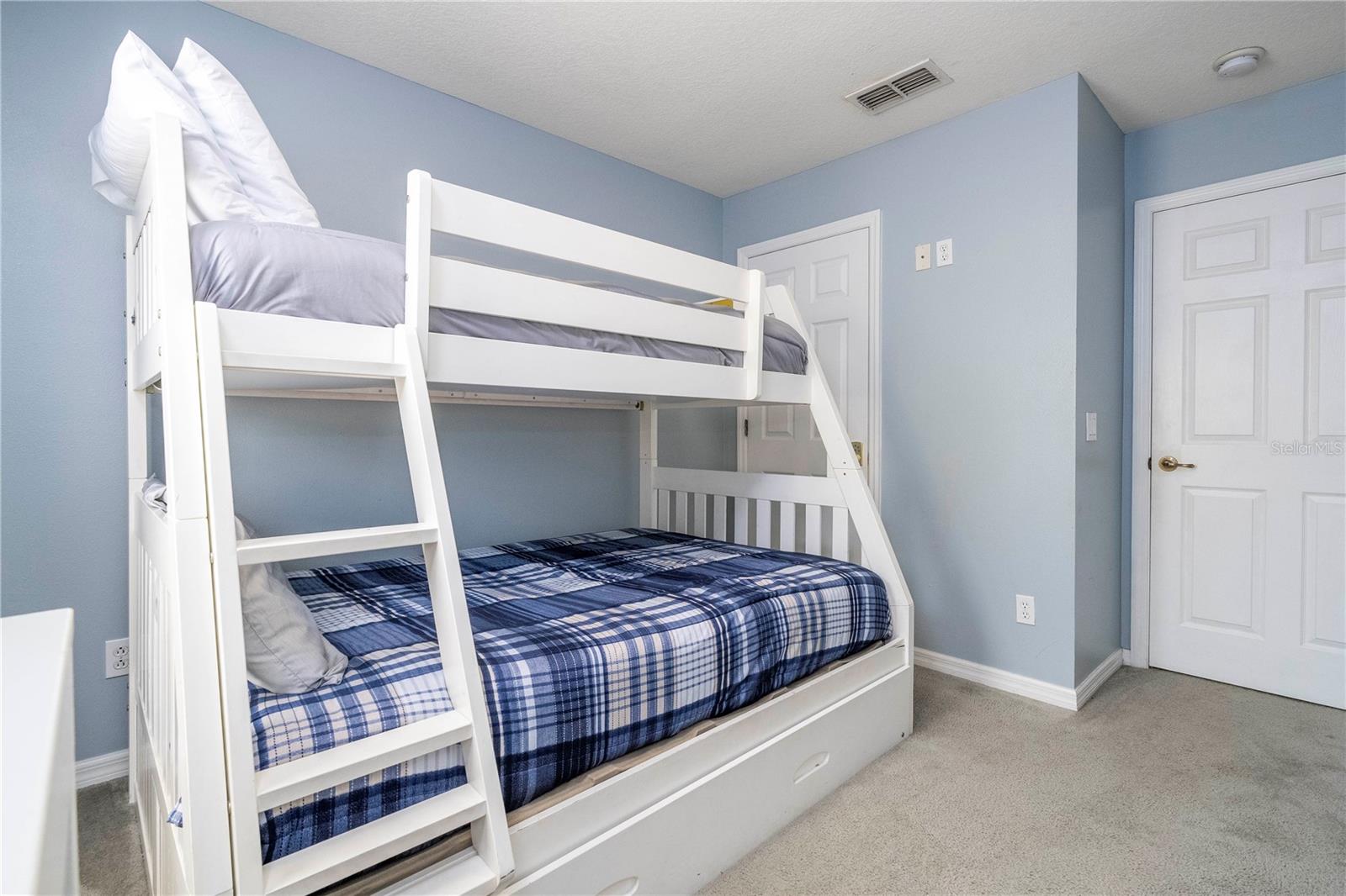 Image 32 of 43 For 3004 White Orchid Road