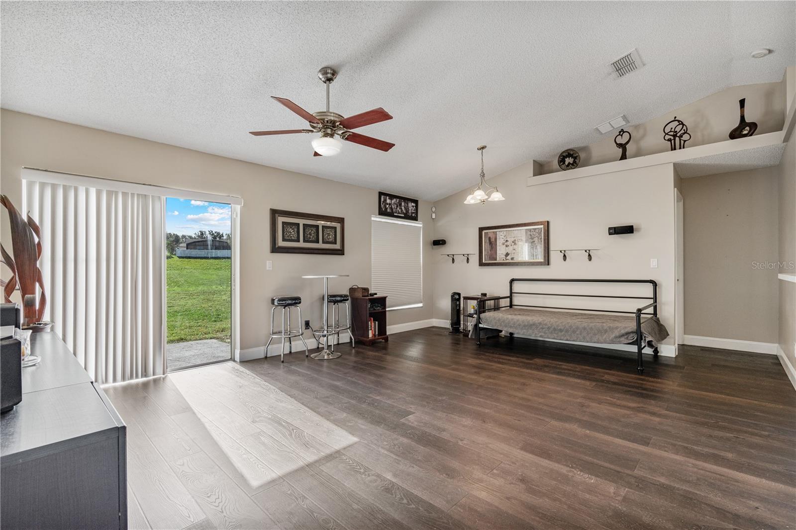 Image 10 of 25 For 11620 Roper Boulevard