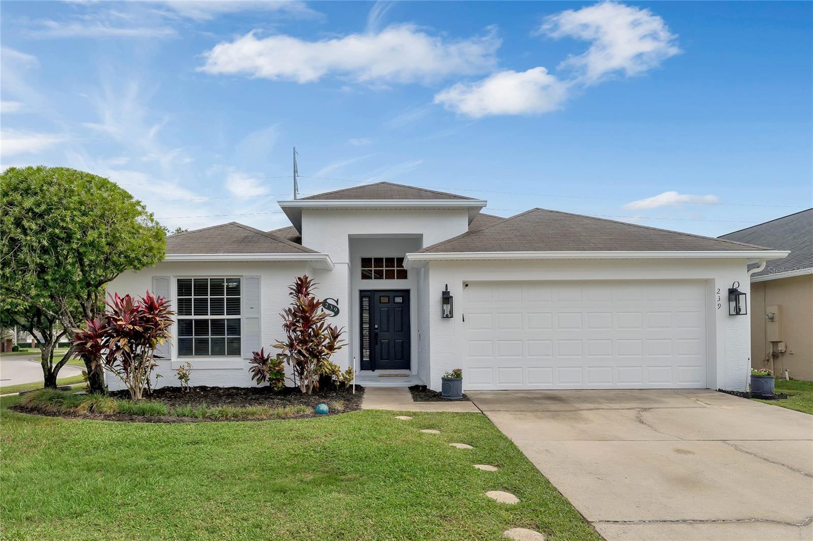 Details for 239 Bronze Leaf Court, APOPKA, FL 32703