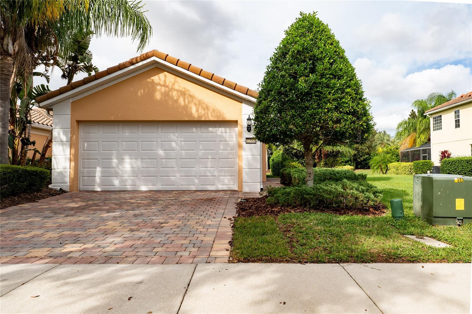 Details for 11888 Fiore Drive, ORLANDO, FL 32827