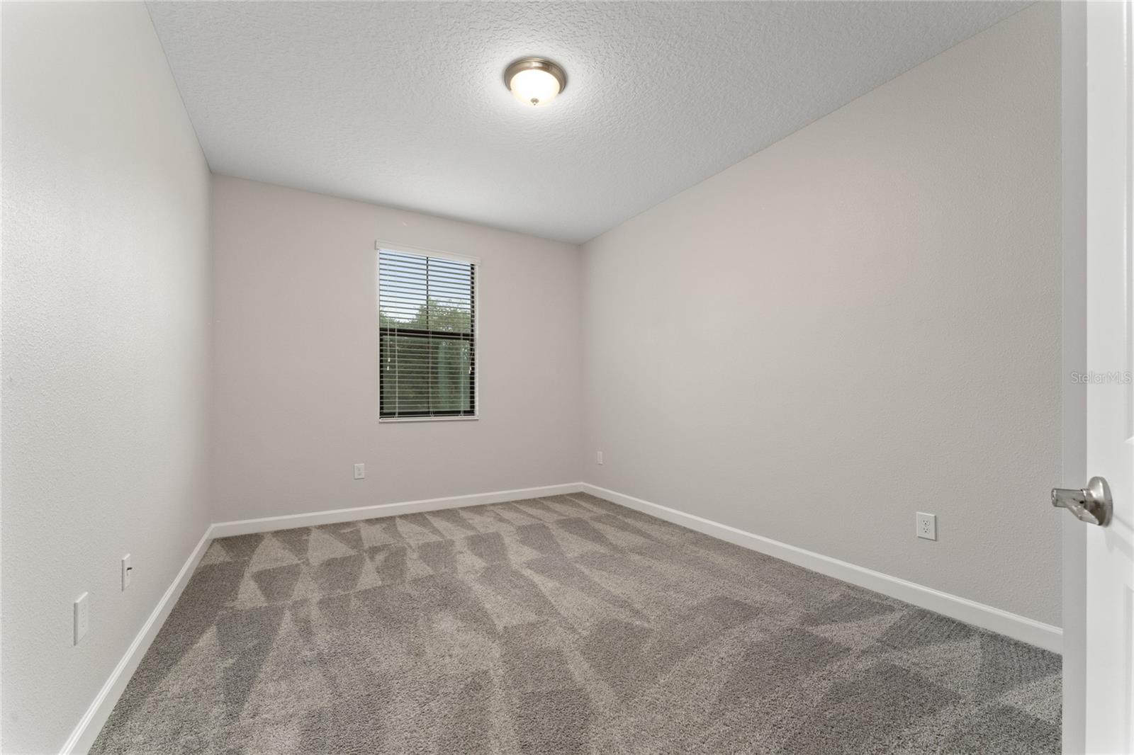 Image 16 of 44 For 11007 Whistling Pine Way