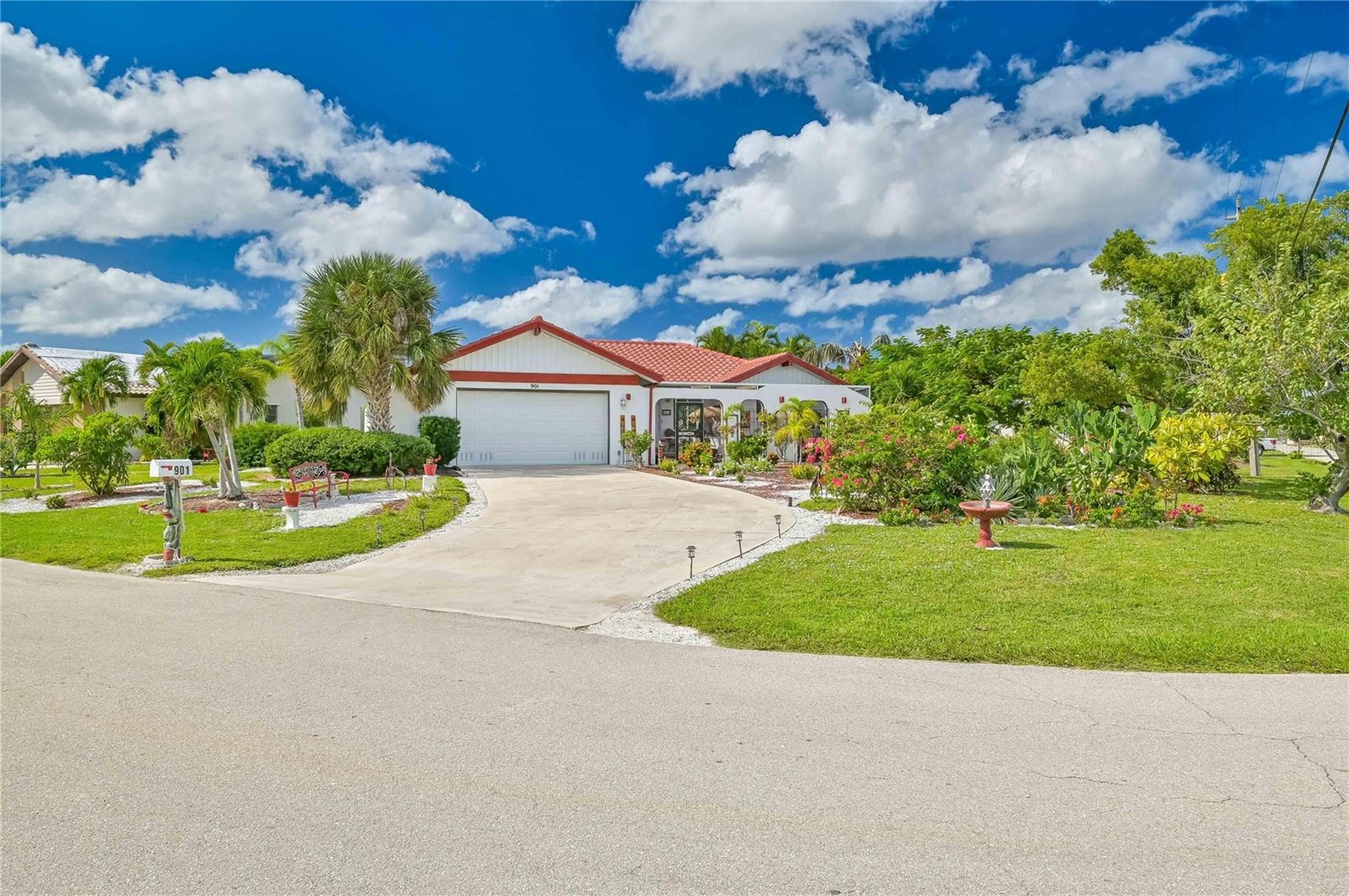 Details for 901 Don Juan Court, PUNTA GORDA, FL 33950