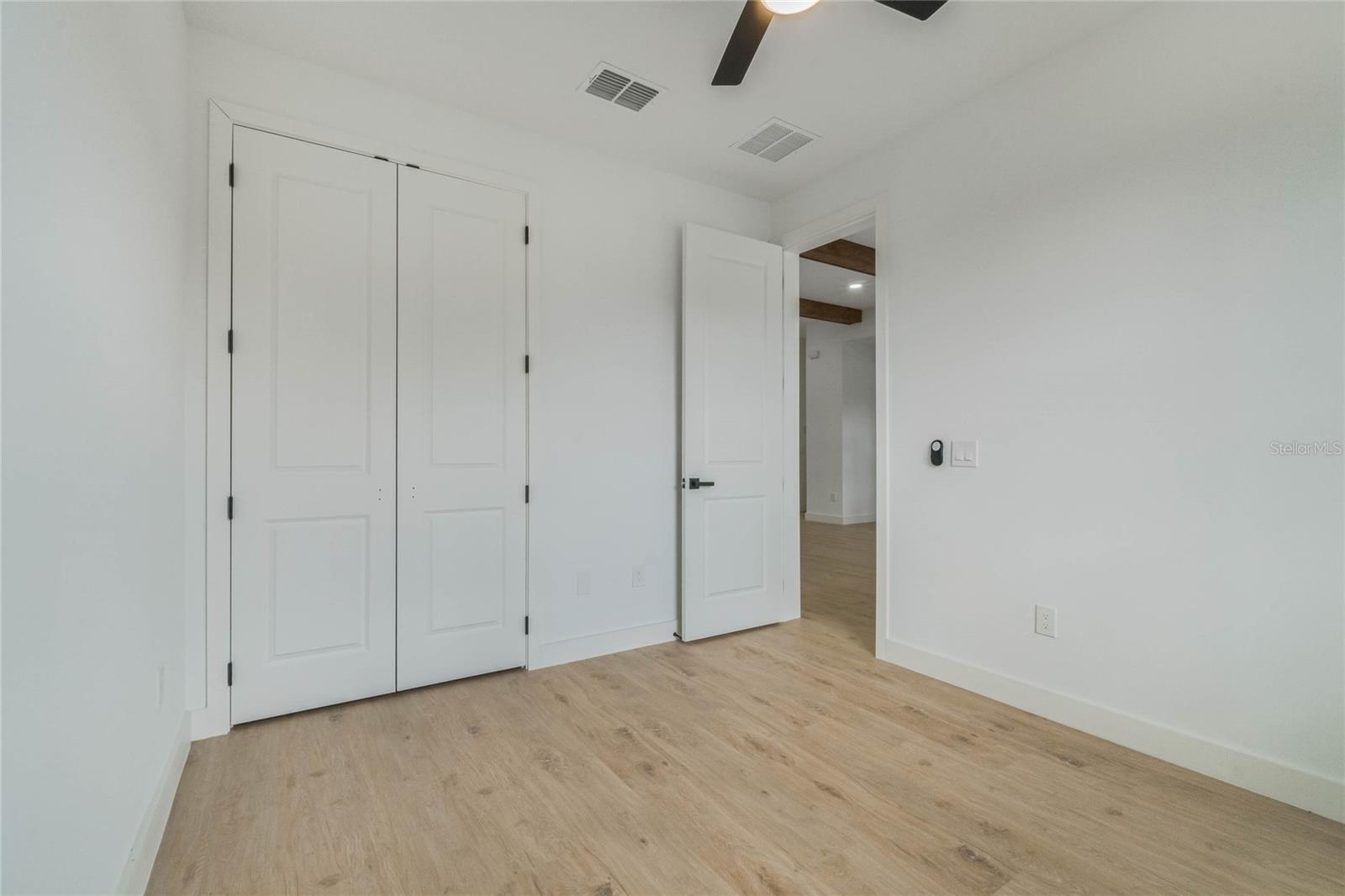 Image 12 of 30 For 521 Garbelmann Street Sw