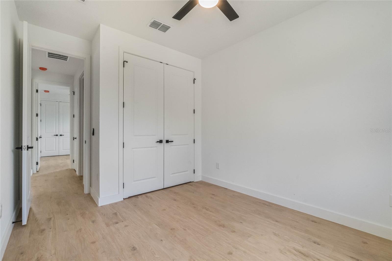 Image 18 of 30 For 521 Garbelmann Street Sw