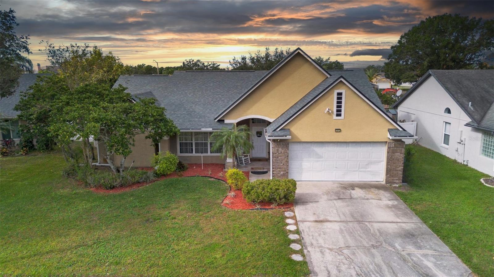 Details for 12512 Tillingham Court Sw, ORLANDO, FL 32837