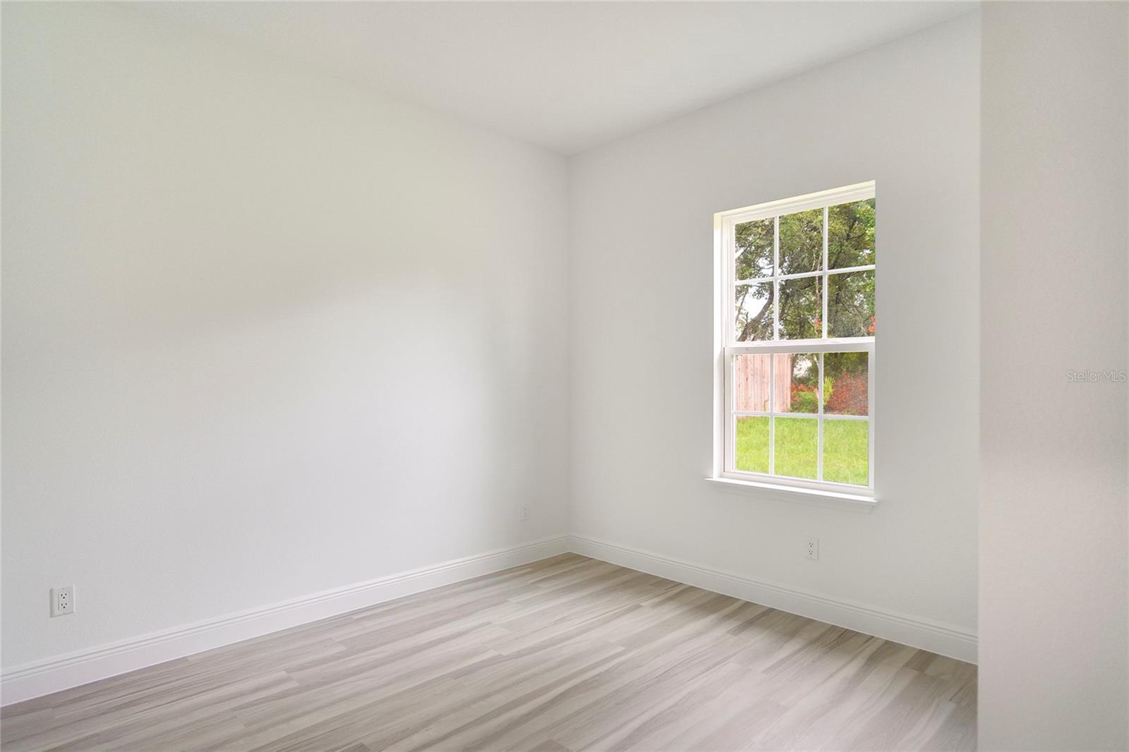Image 13 of 19 For 16270 29th Court Road