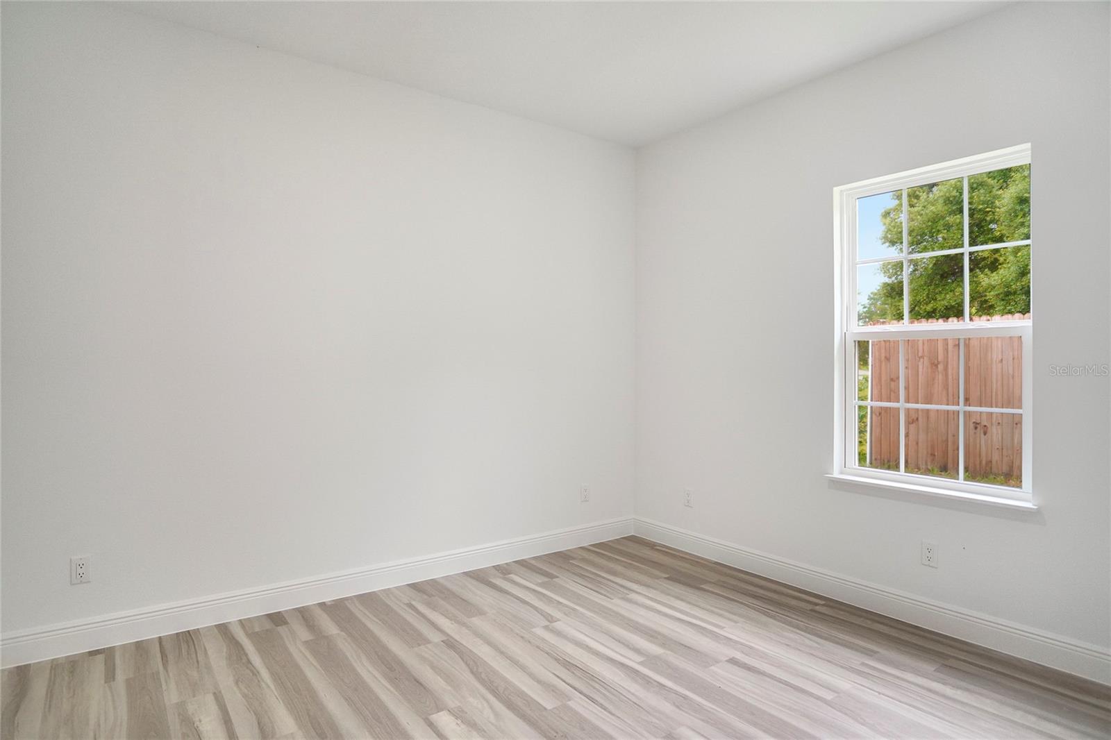 Image 14 of 19 For 16270 29th Court Road