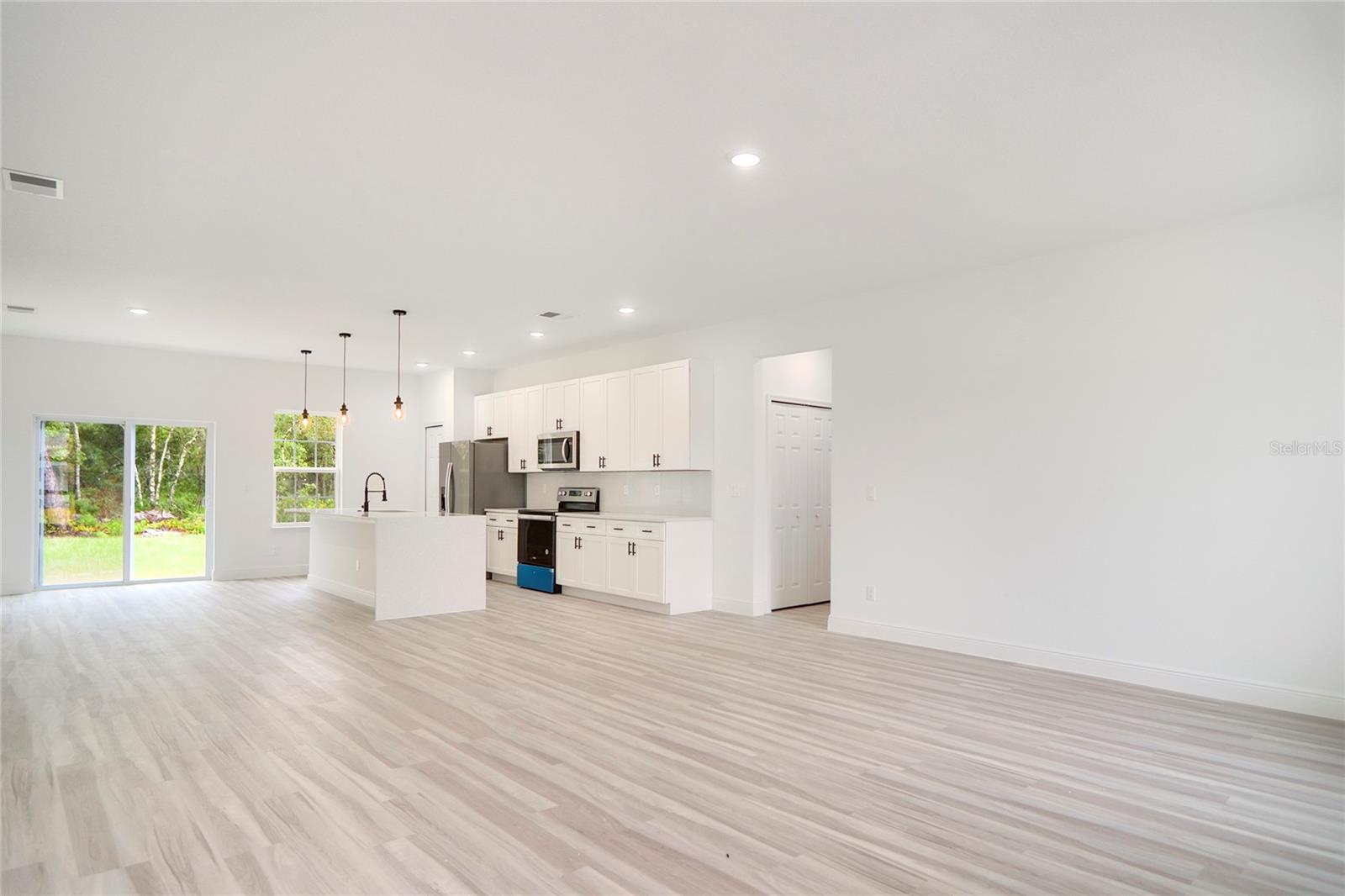 Image 2 of 19 For 16270 29th Court Road
