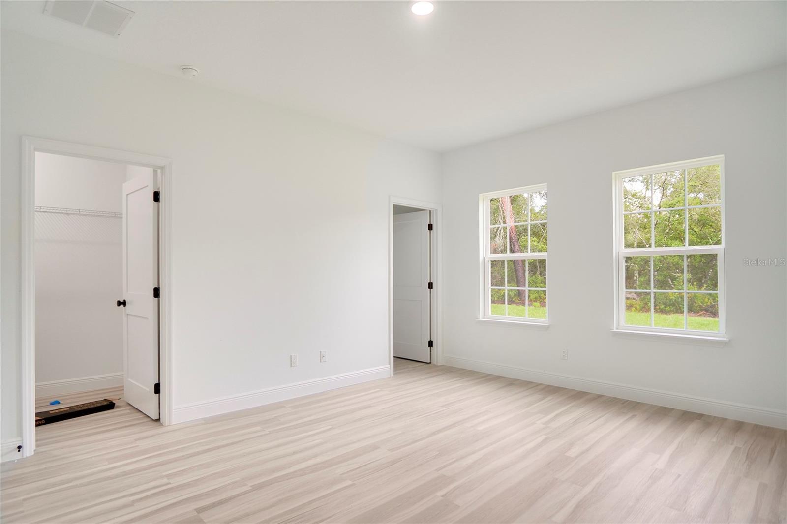 Image 8 of 19 For 16270 29th Court Road
