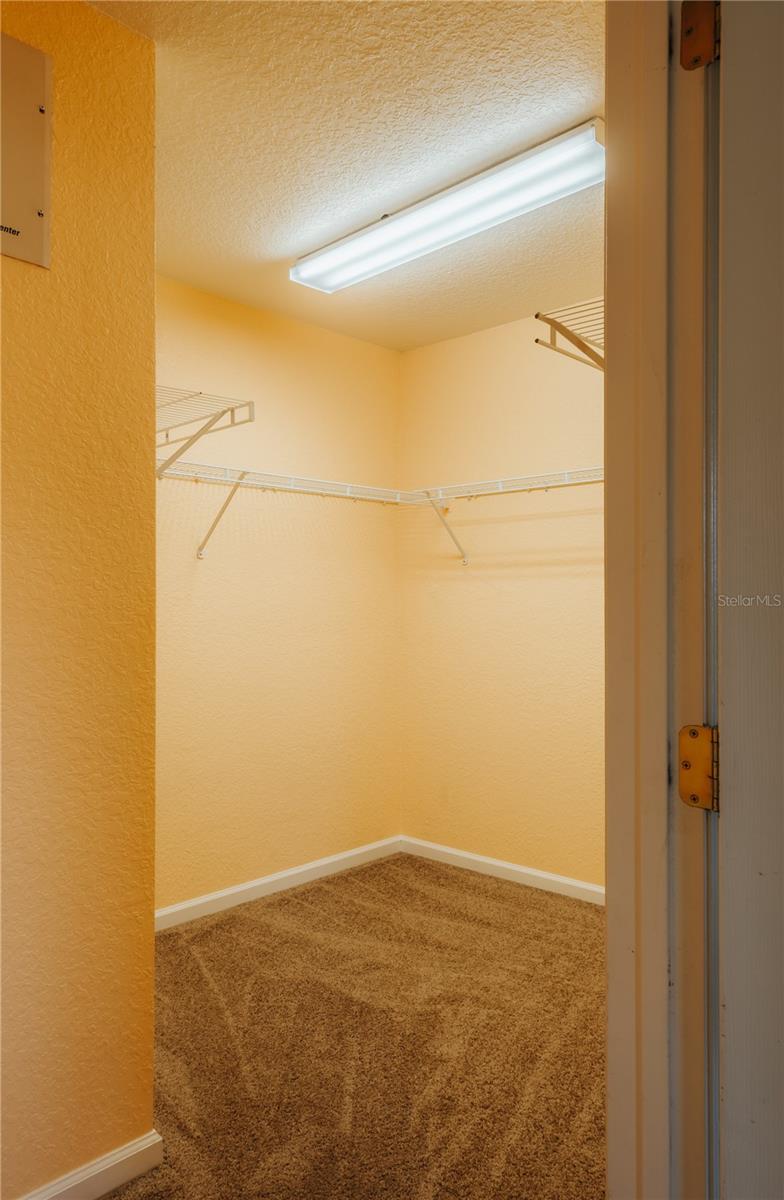 Image 22 of 43 For 13910 Dove Wing Court