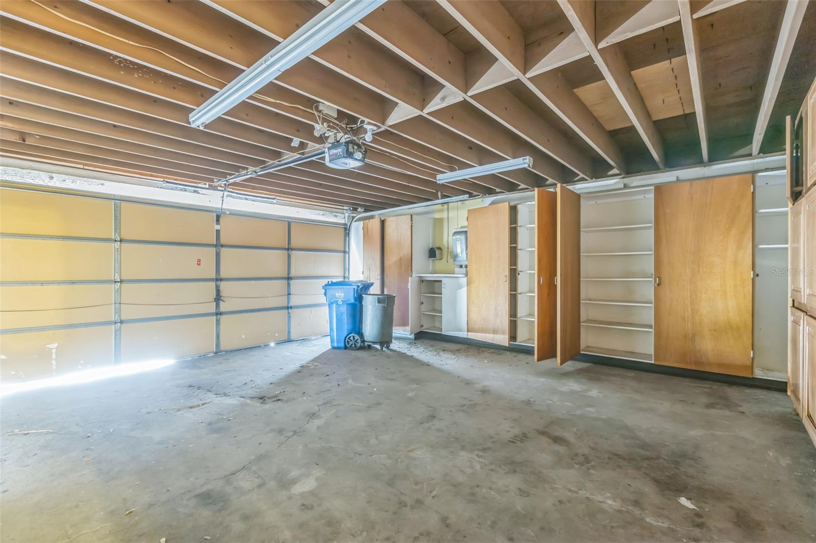 Image 21 of 36 For 13619 Twin Lakes Lane 15