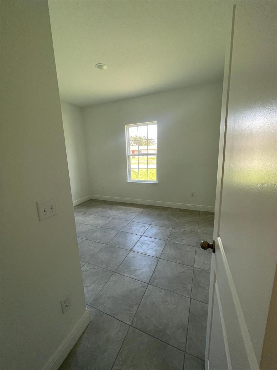 Image 16 of 21 For 8891 Amboy Drive