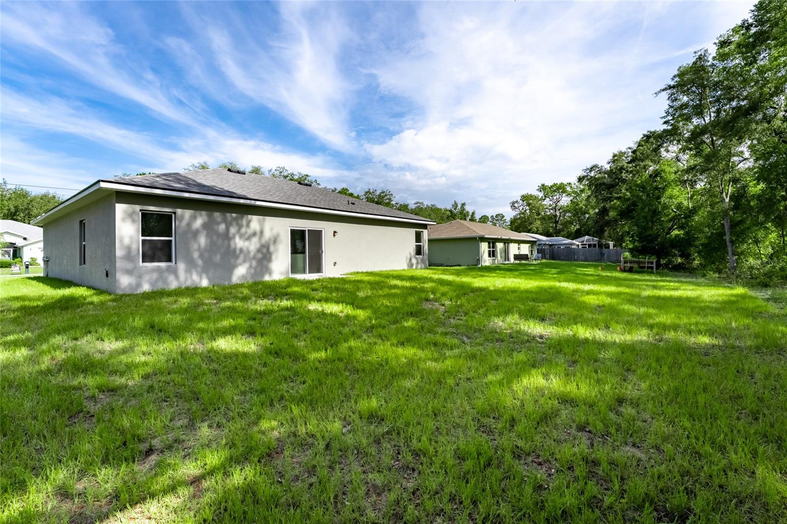 Listing photo id 21 for 8891 Amboy Drive