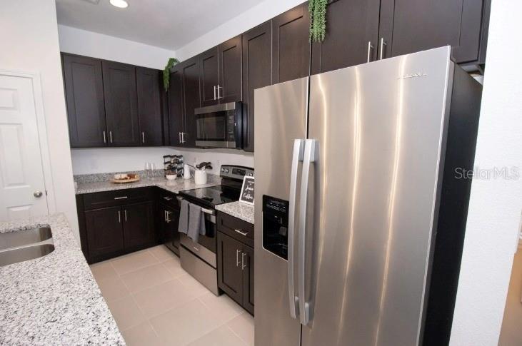 Image 4 of 21 For 8891 Amboy Drive