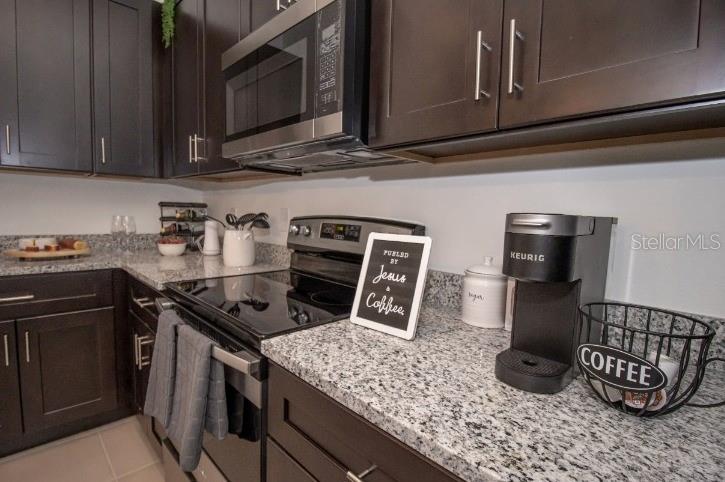 Image 5 of 21 For 8891 Amboy Drive