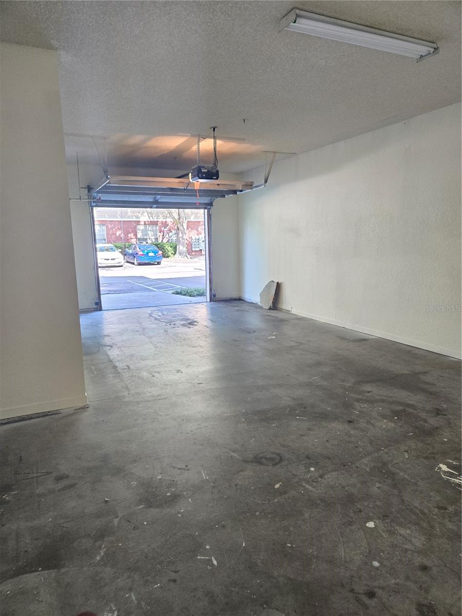 Image 33 of 34 For 13103 Mulberry Park Drive 817