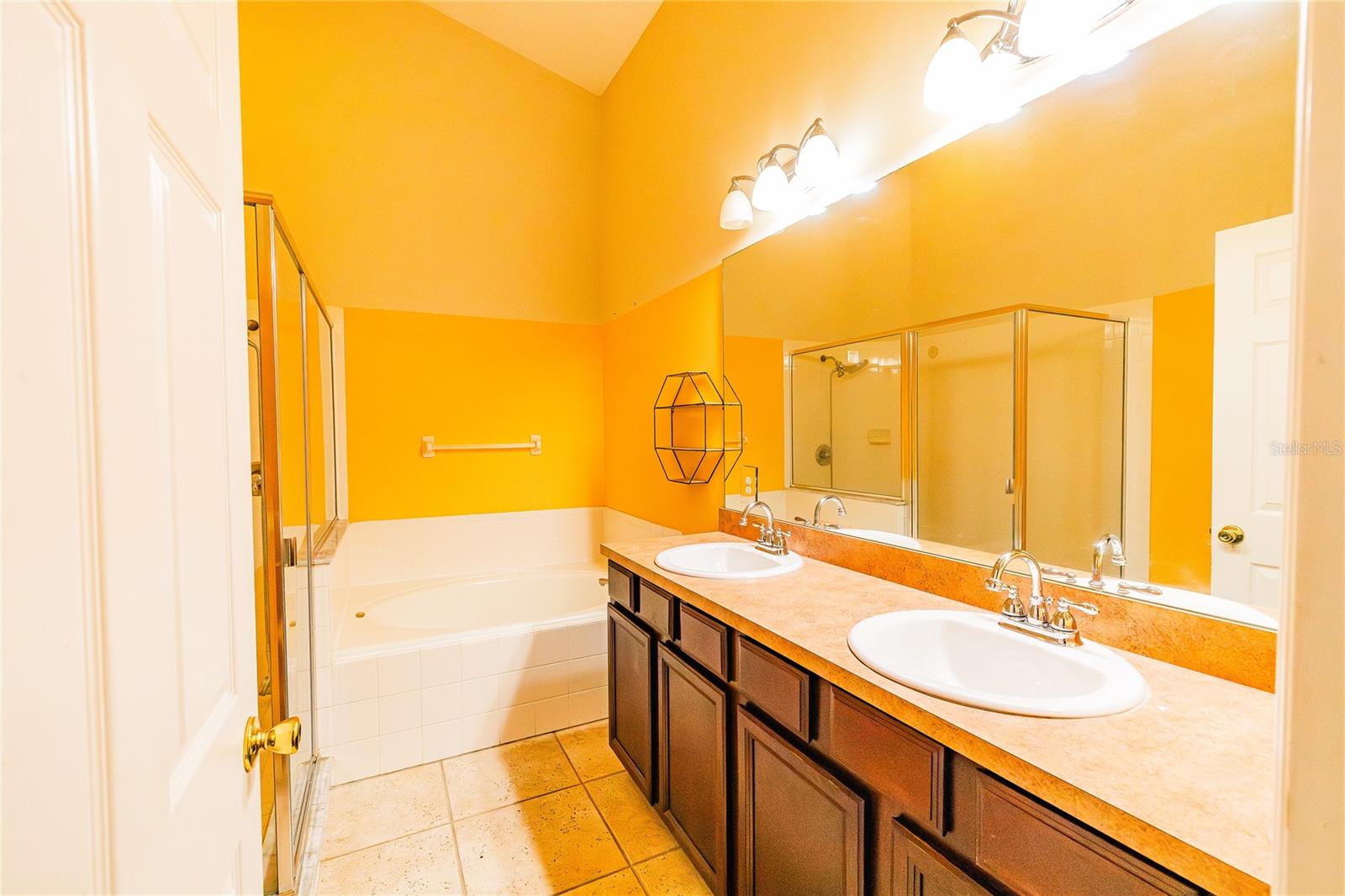 Image 22 of 30 For 1844 Oxton Court