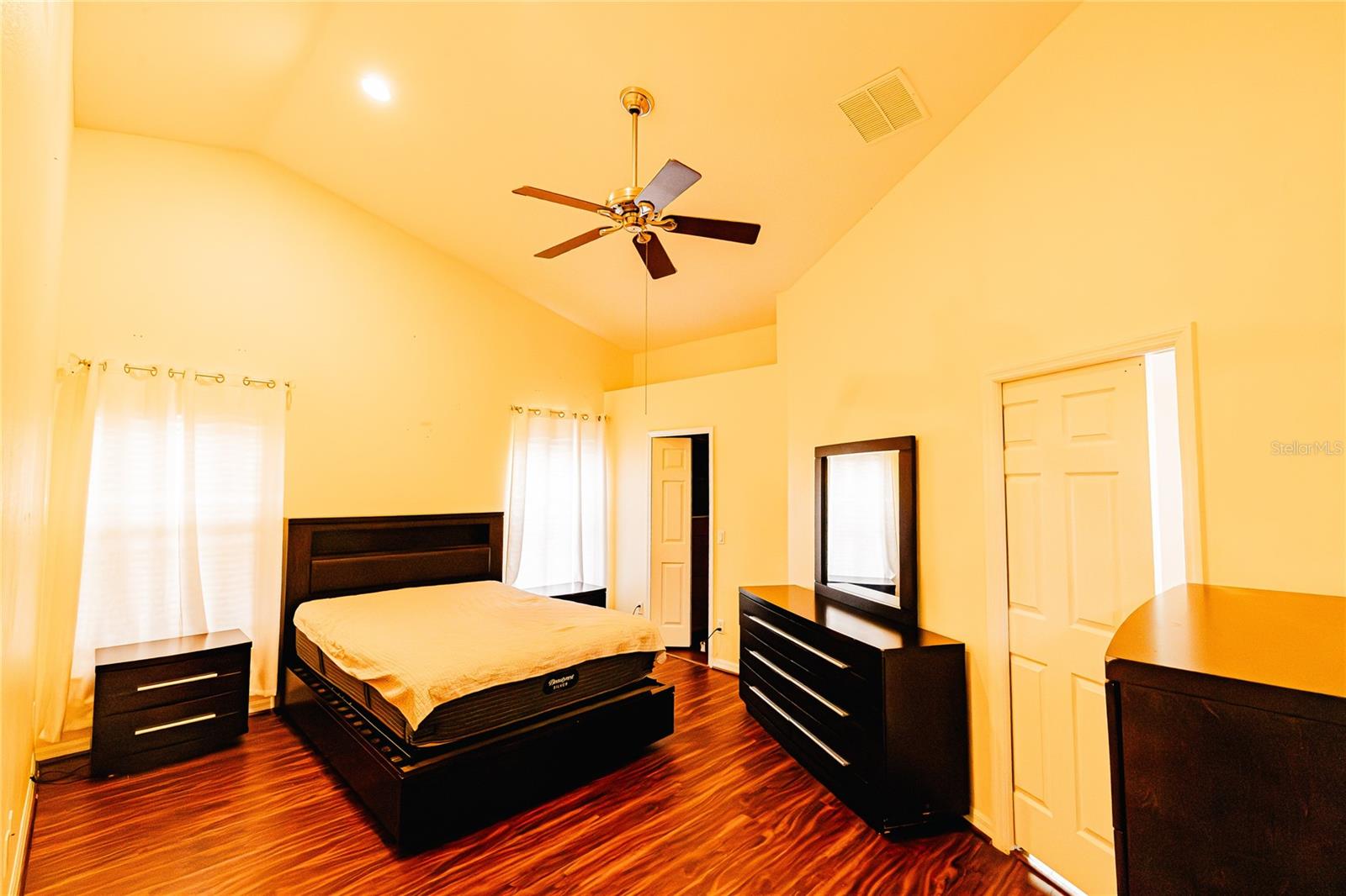 Image 23 of 30 For 1844 Oxton Court