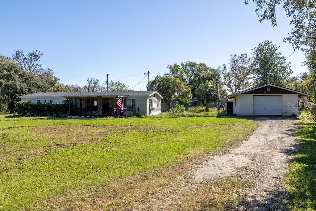 Image 4 of 42 For 15518 Lake Apopka Road