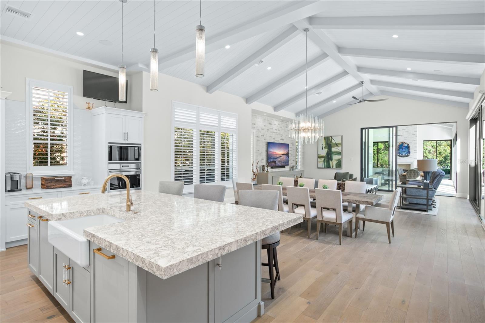 Image 11 of 56 For 10331 Los Feliz Drive
