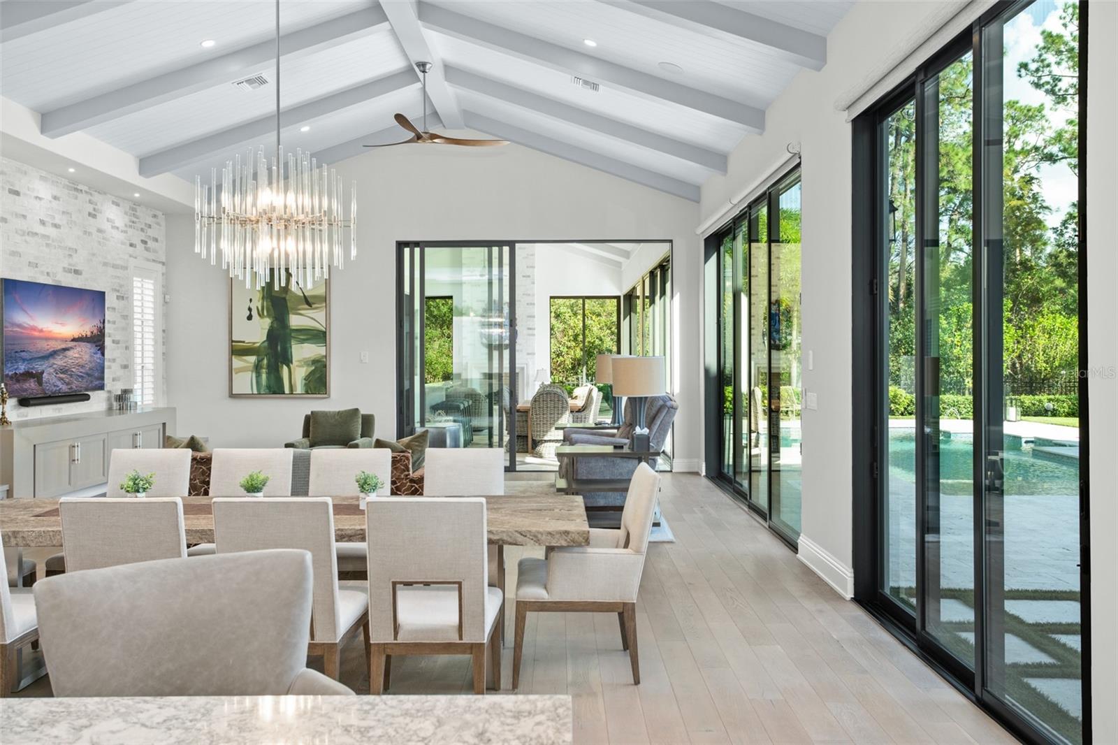 Image 12 of 56 For 10331 Los Feliz Drive