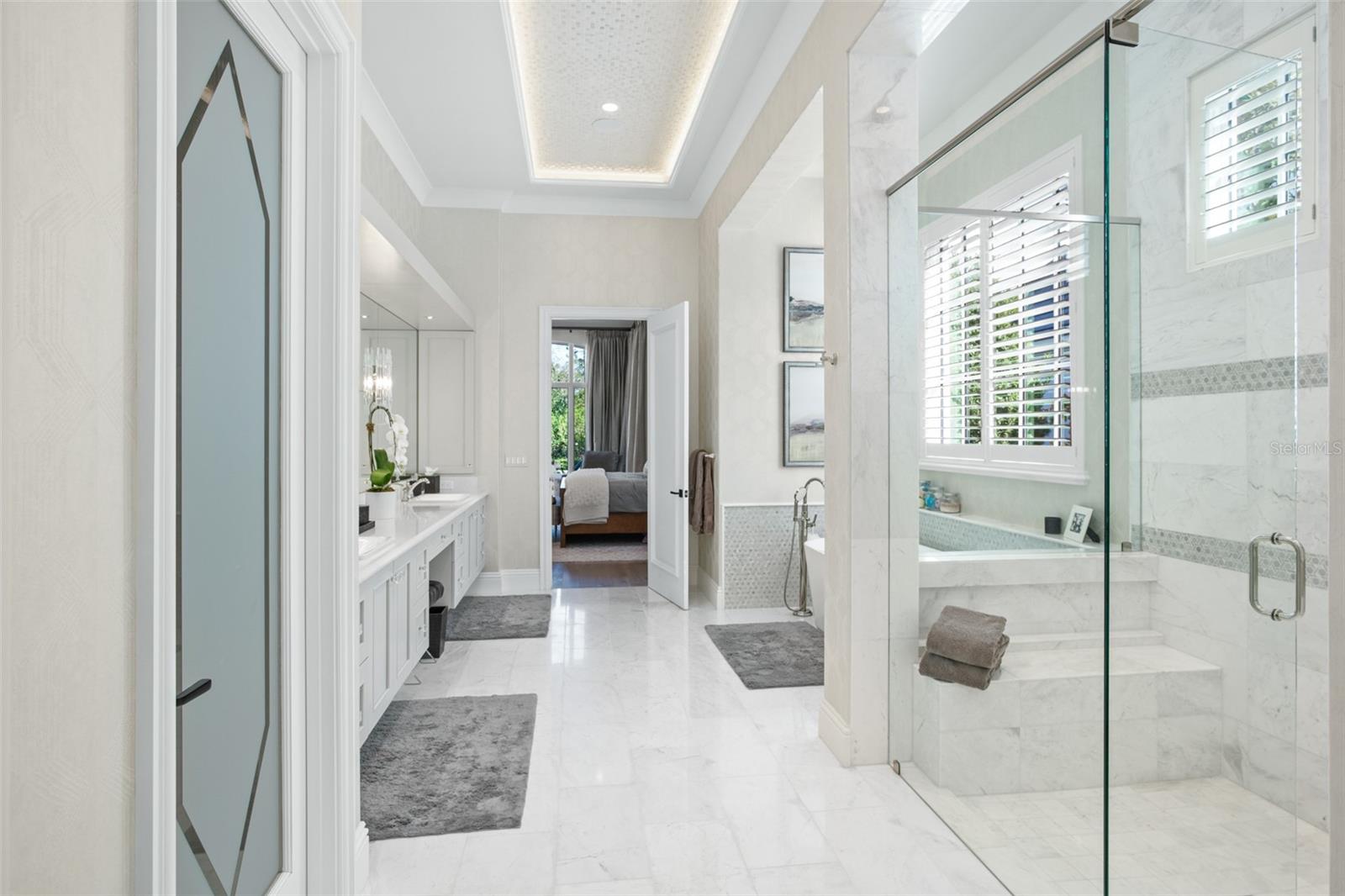 Image 23 of 56 For 10331 Los Feliz Drive