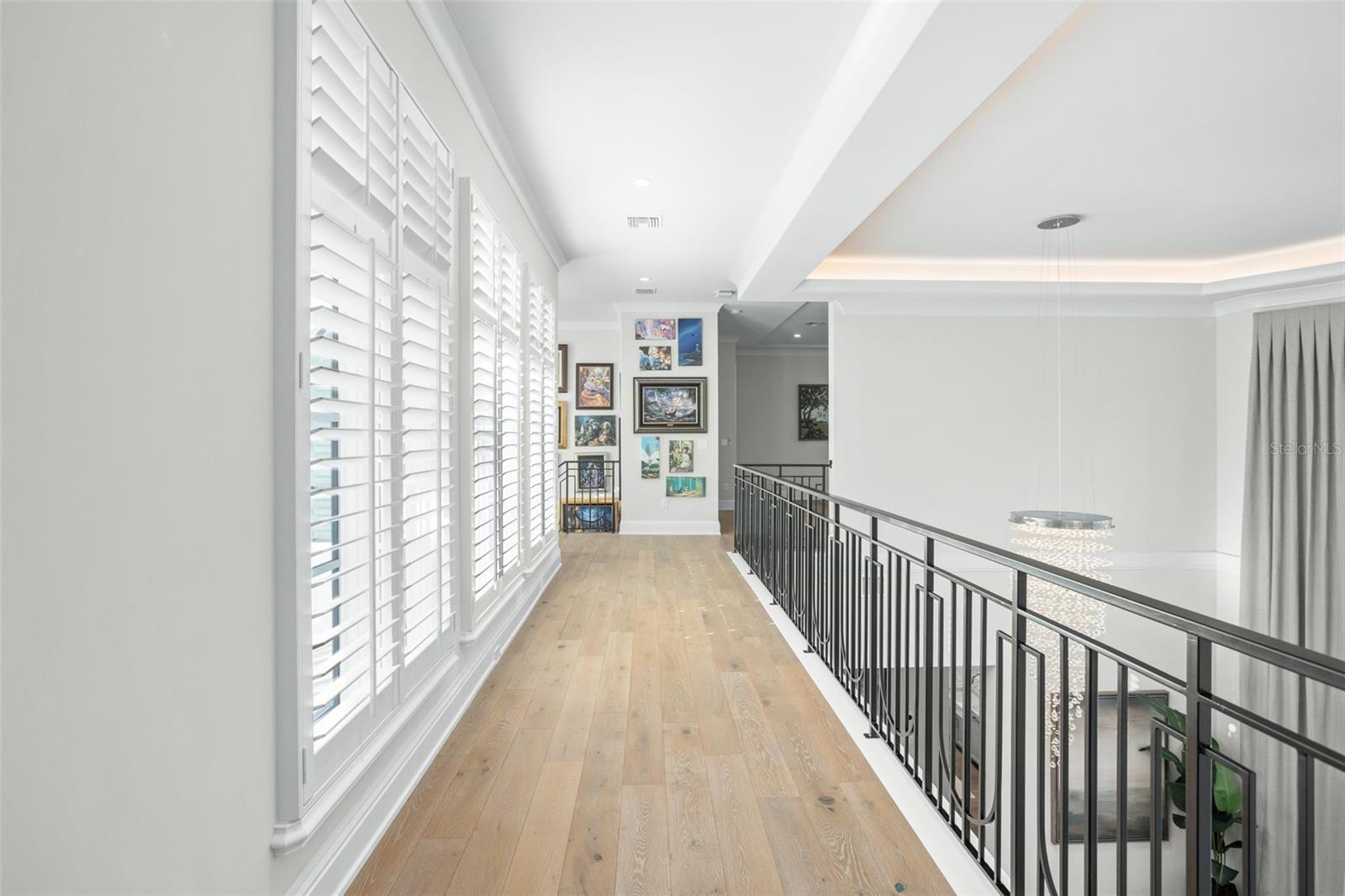 Image 33 of 56 For 10331 Los Feliz Drive