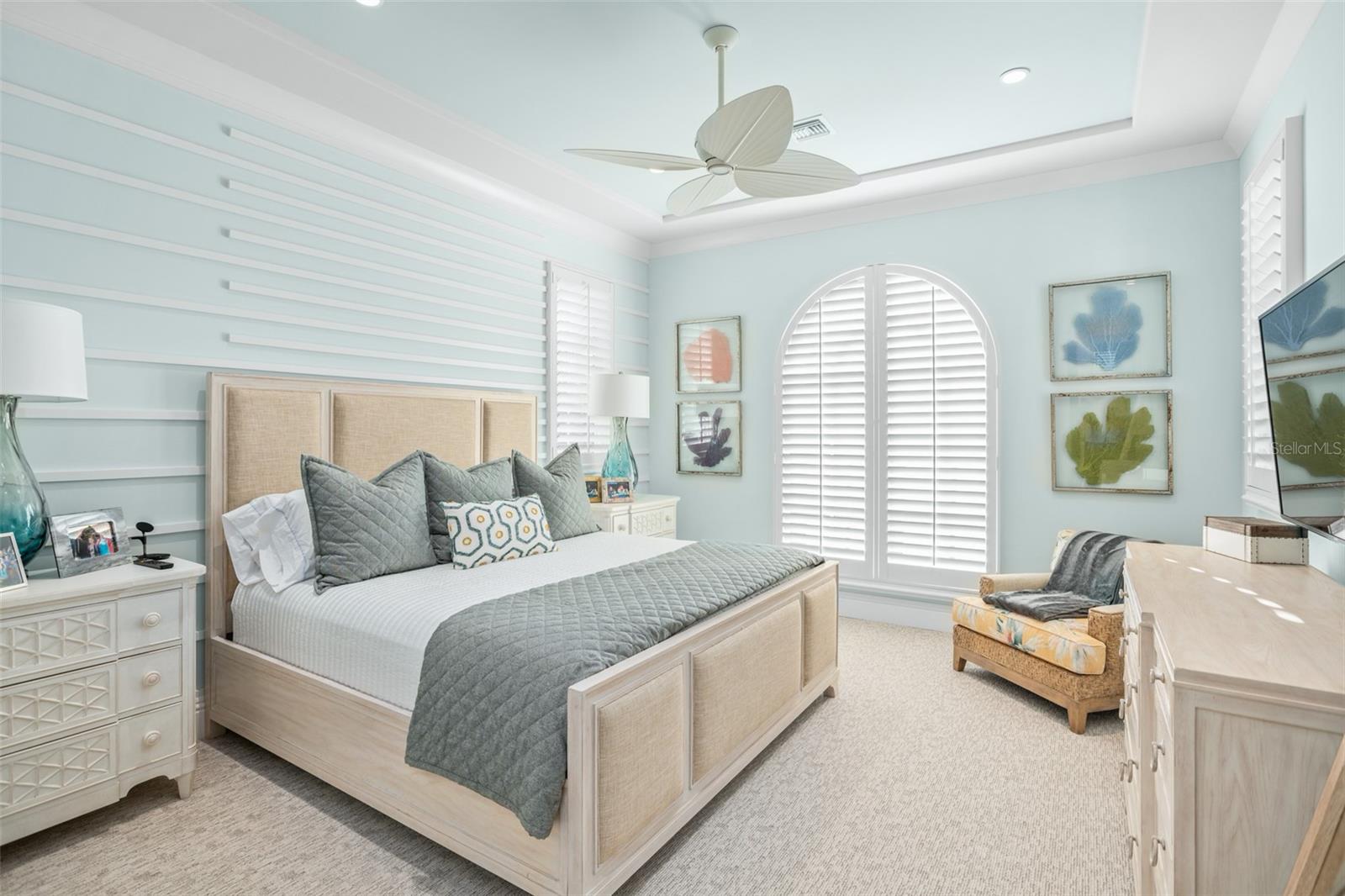 Image 40 of 56 For 10331 Los Feliz Drive